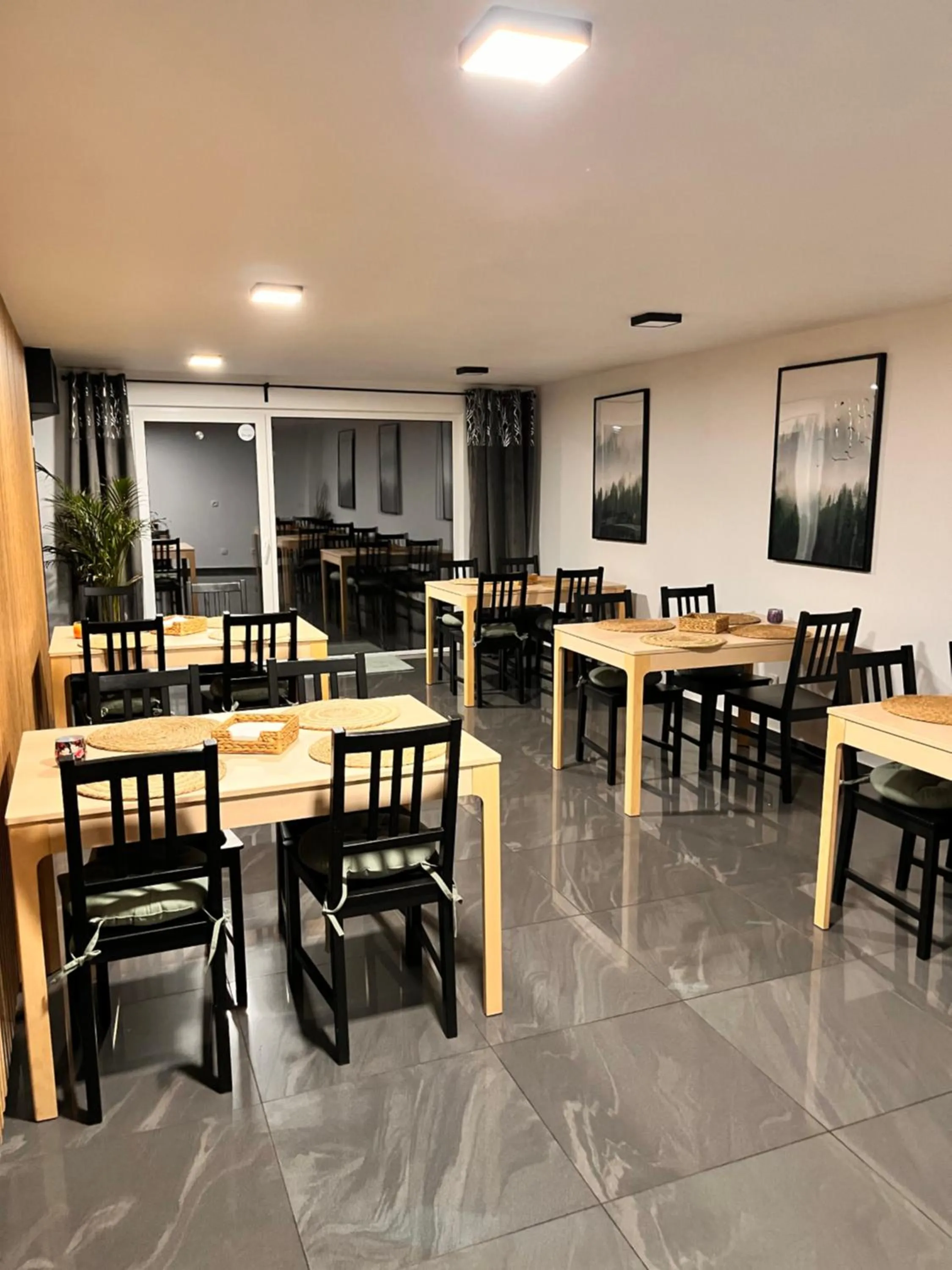 Dining area in Lawendowa Przystań