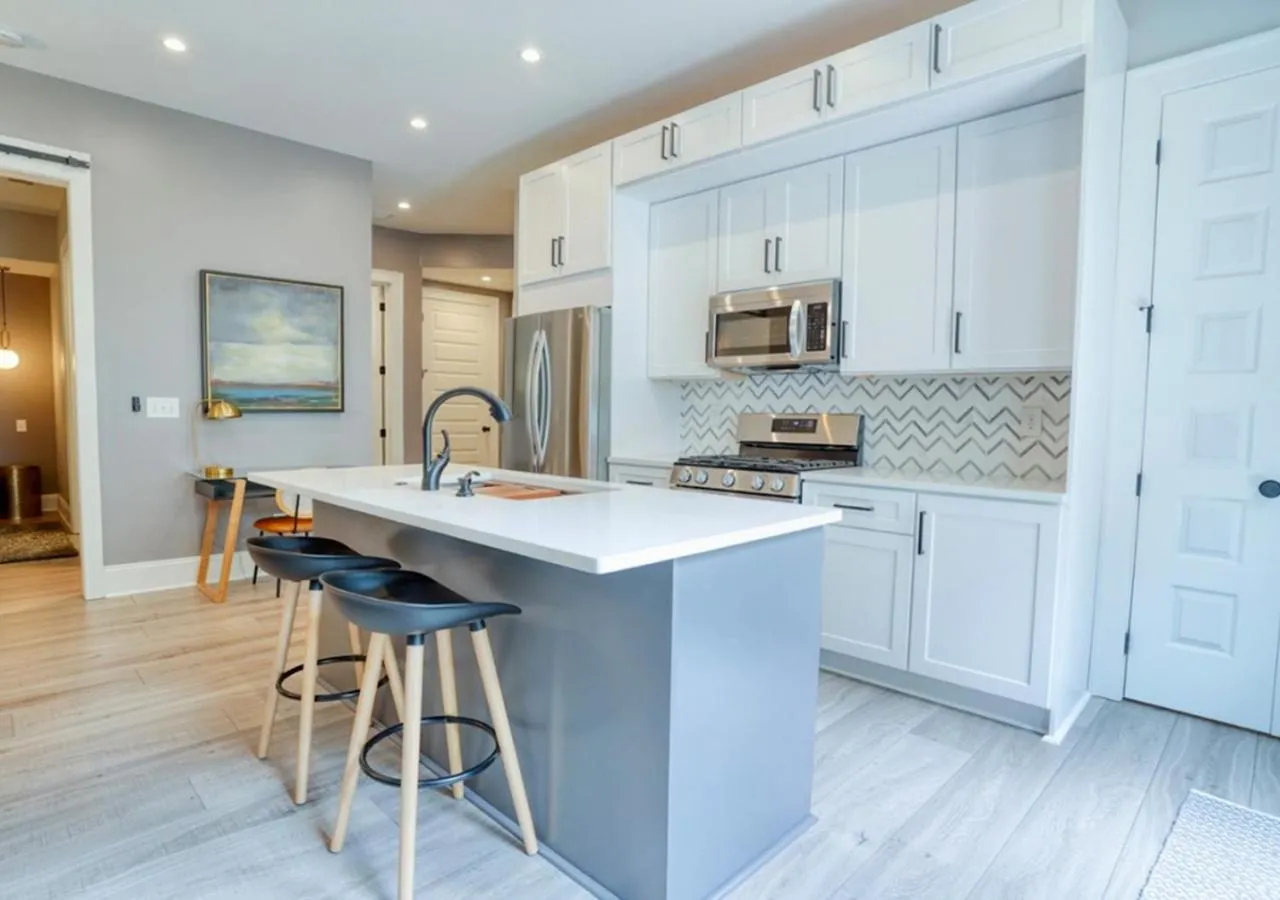 Kitchen or kitchenette in BCA Furnished Apartments