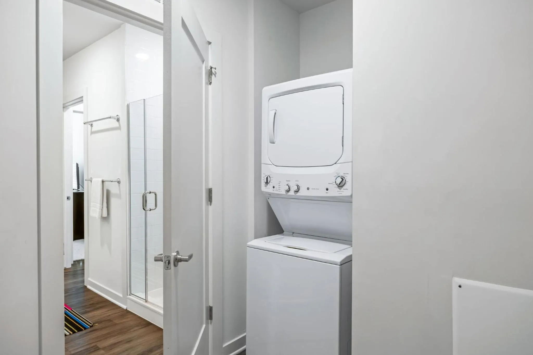 washing machine in BCA Furnished Apartments