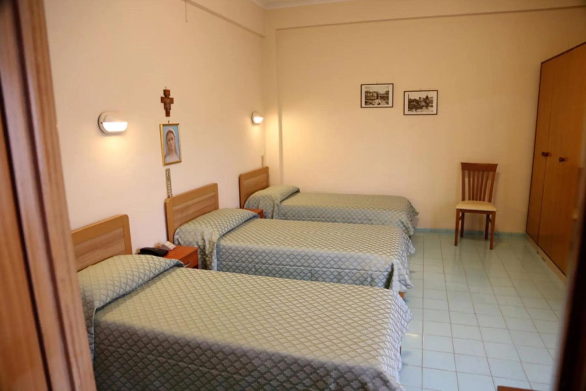 Bedroom, Bed in Casa Piccole Ancelle di Cristo Re