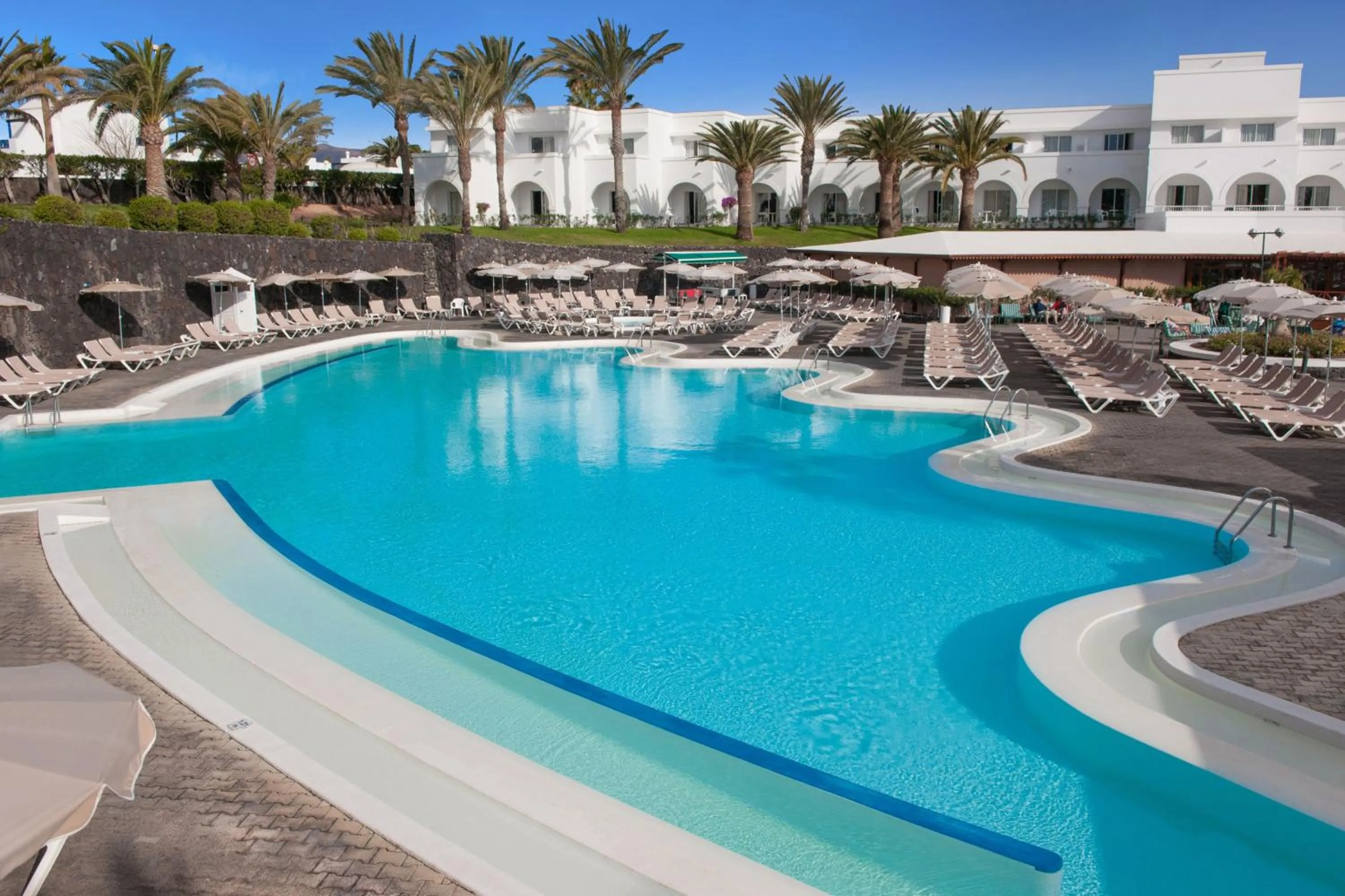 Swimming pool in Relaxia Olivina