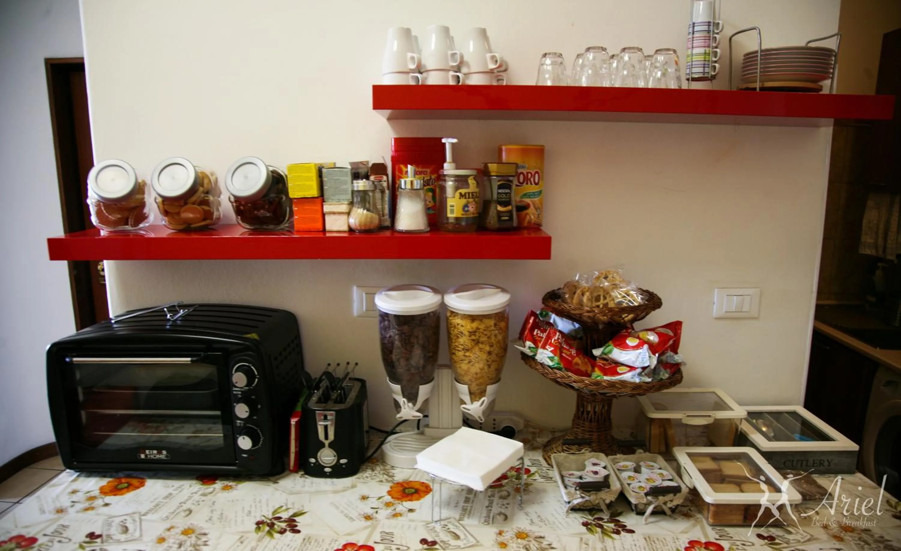 Coffee/tea facilities in Ariel B&B