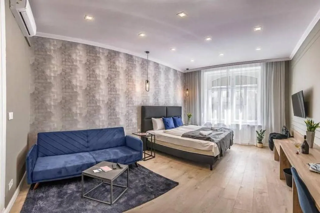One-Bedroom Apartment in Luxury STUDIO for Treasure Seekers