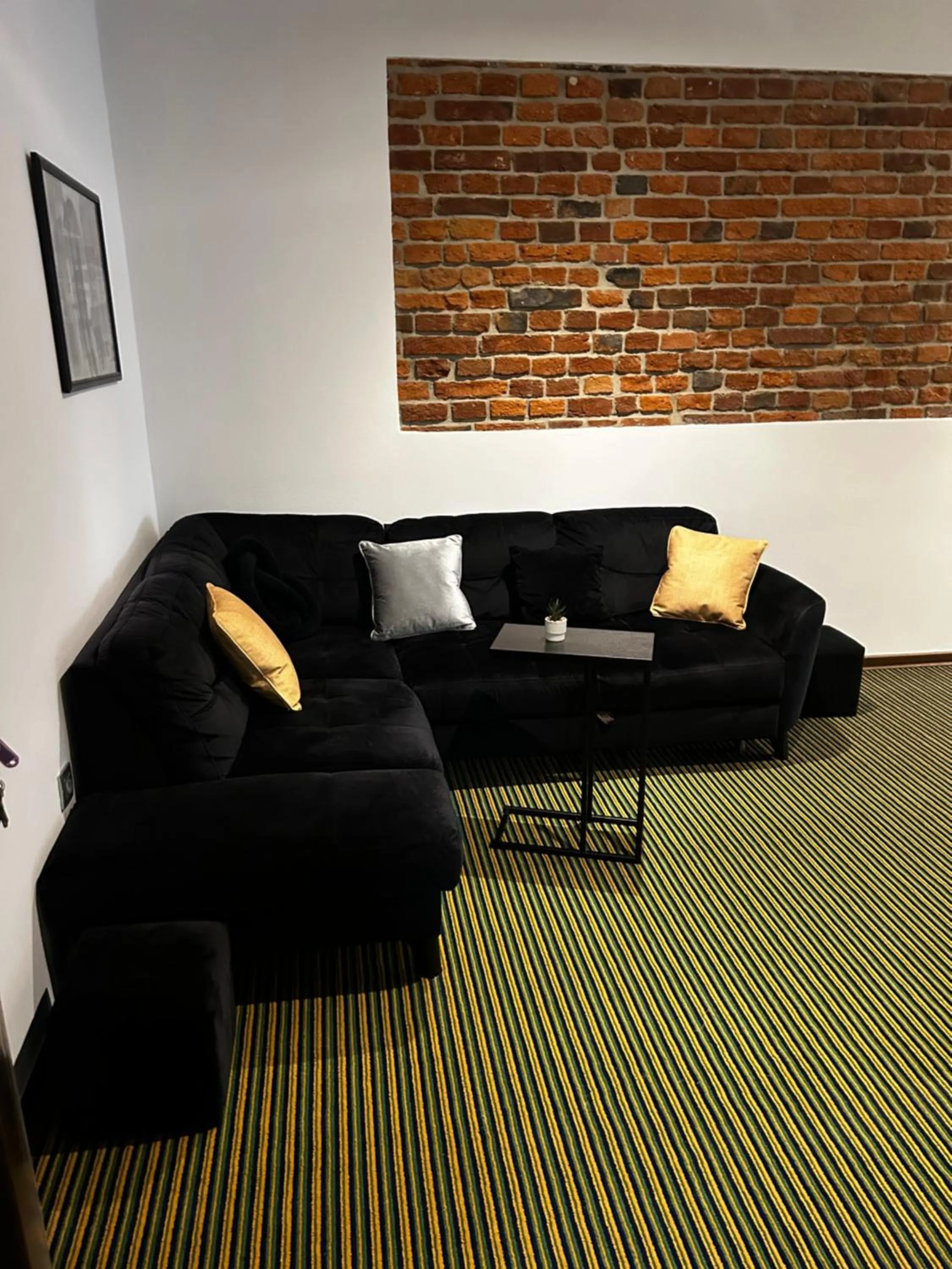 The Old Townhouse II