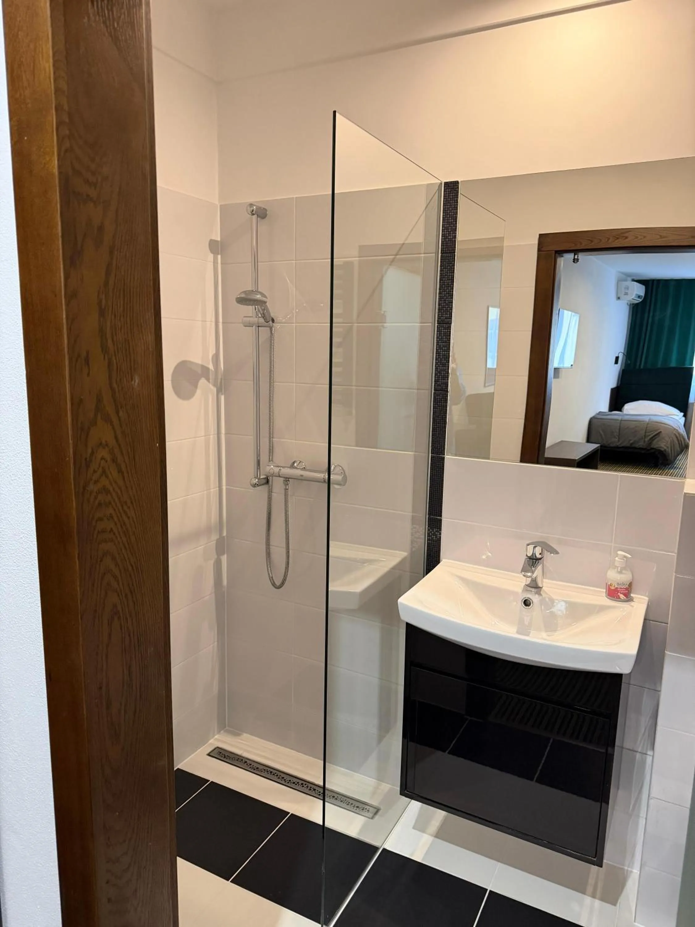 The Old Townhouse II