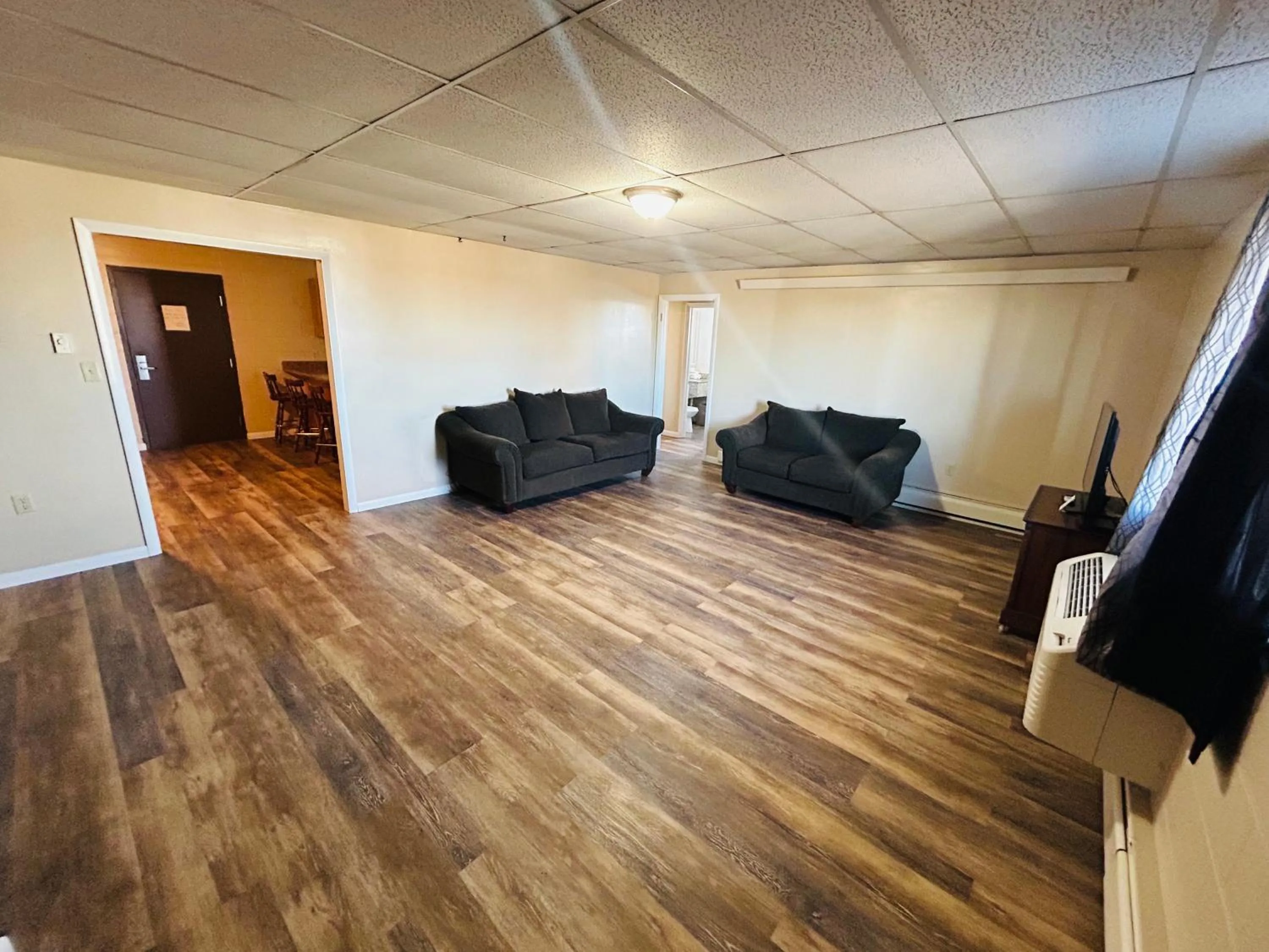 Living room in Days Inn by Wyndham Wheatland