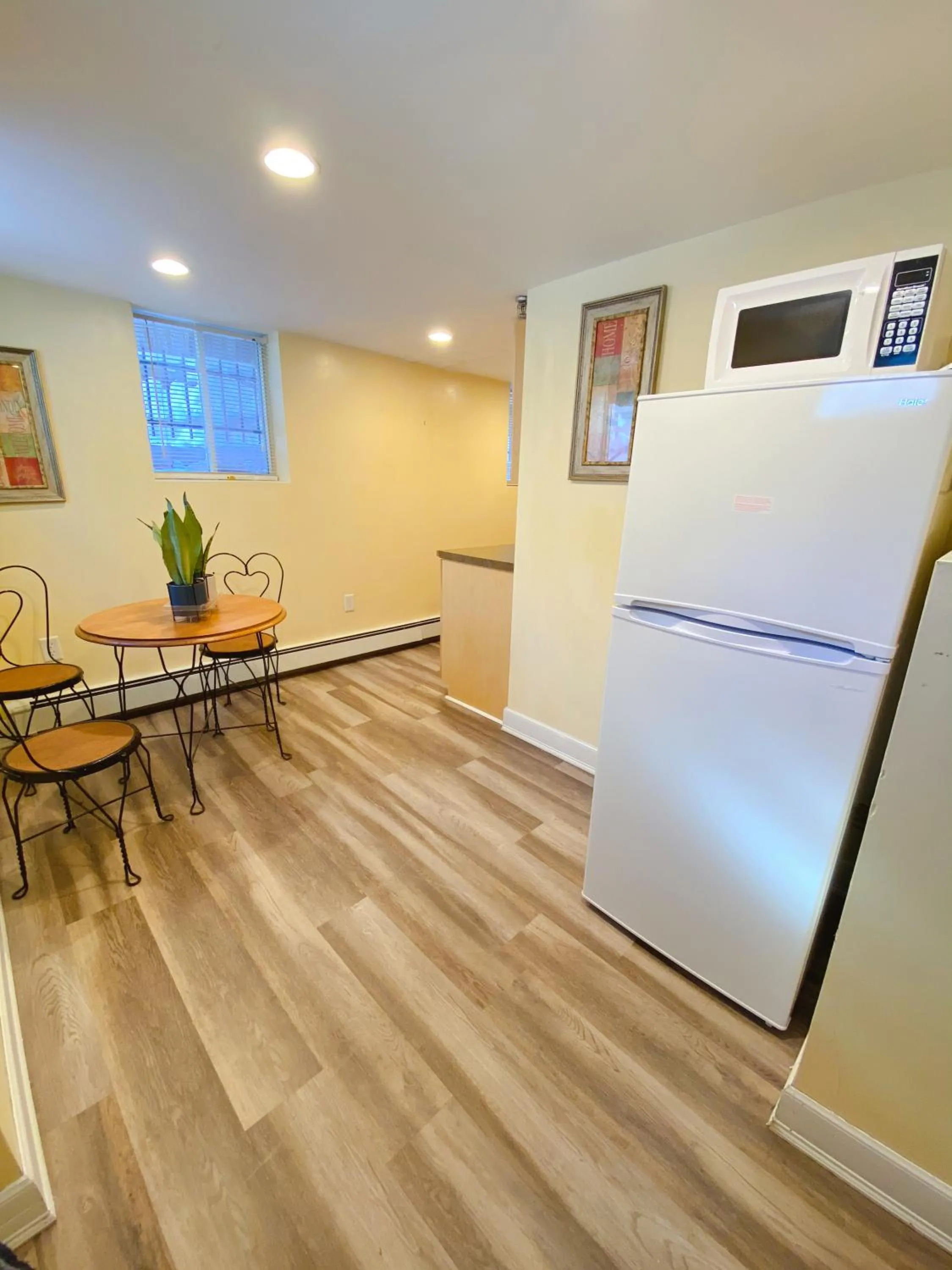 Dining area in Ginkgo House on Harvard