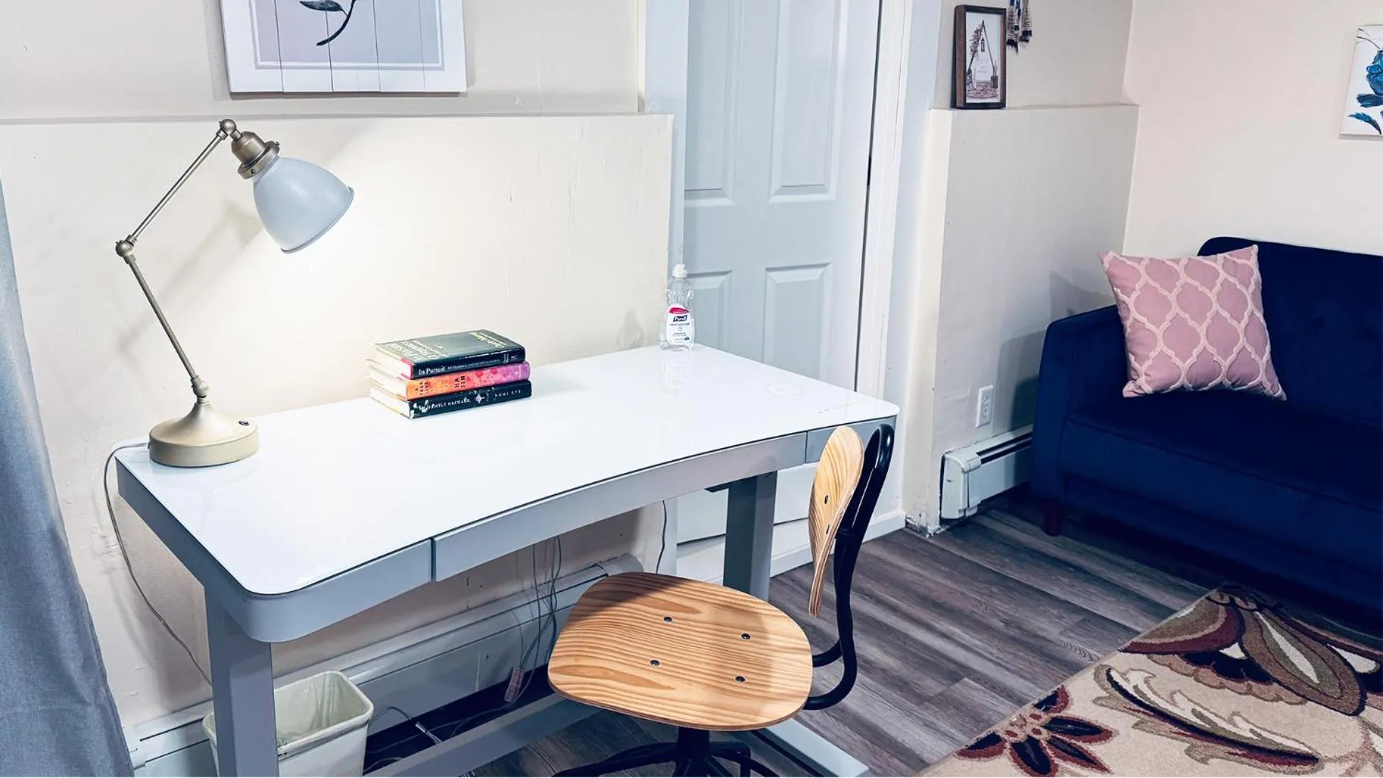 Living room in Ginkgo House on Harvard