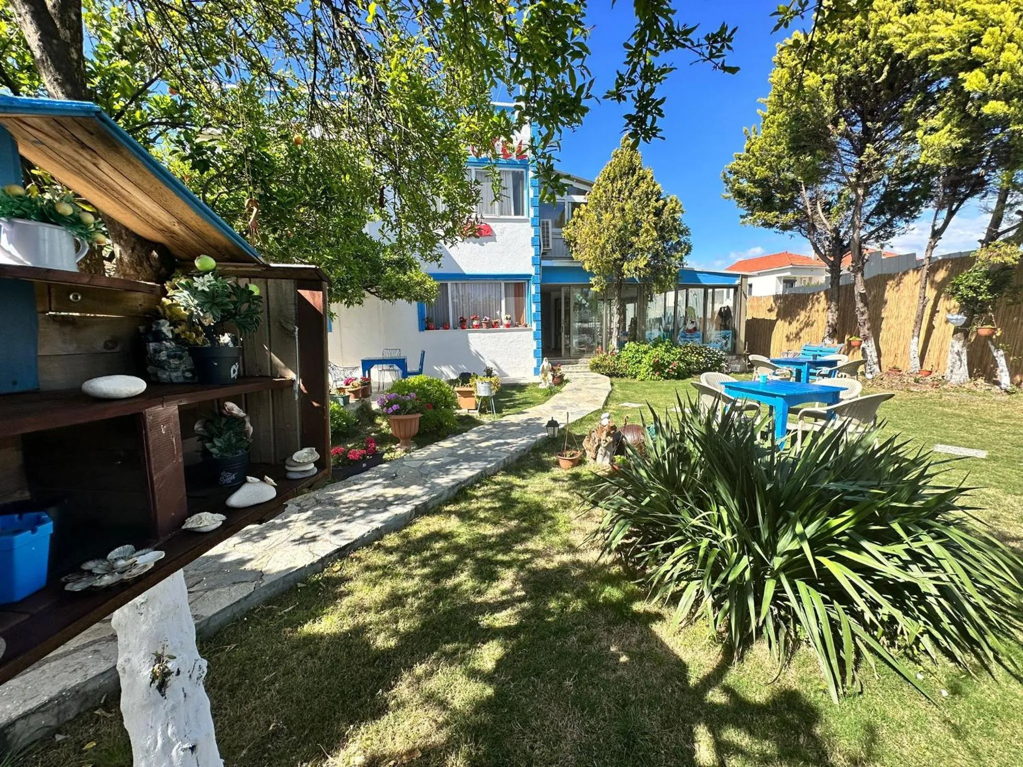 Spring in Bonjourla Otel