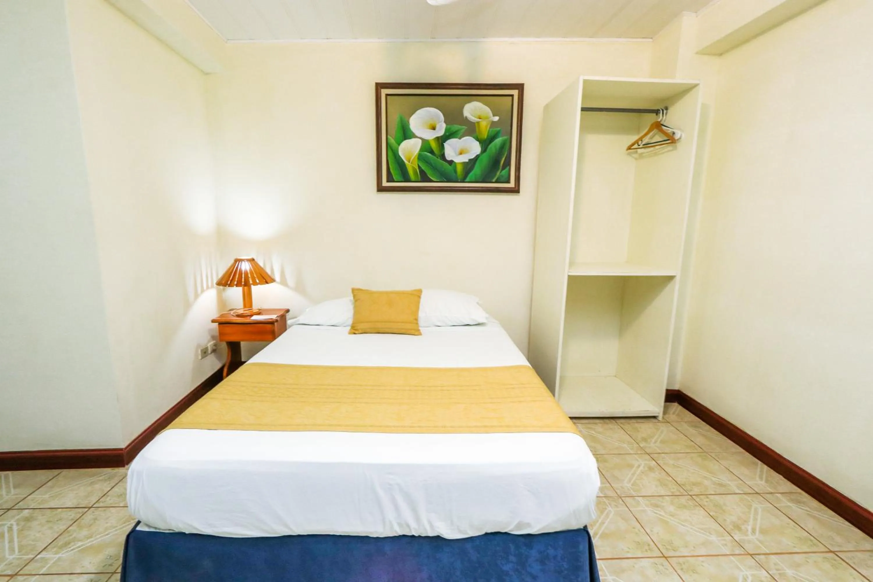 Bed in Hotel Flor Blanca