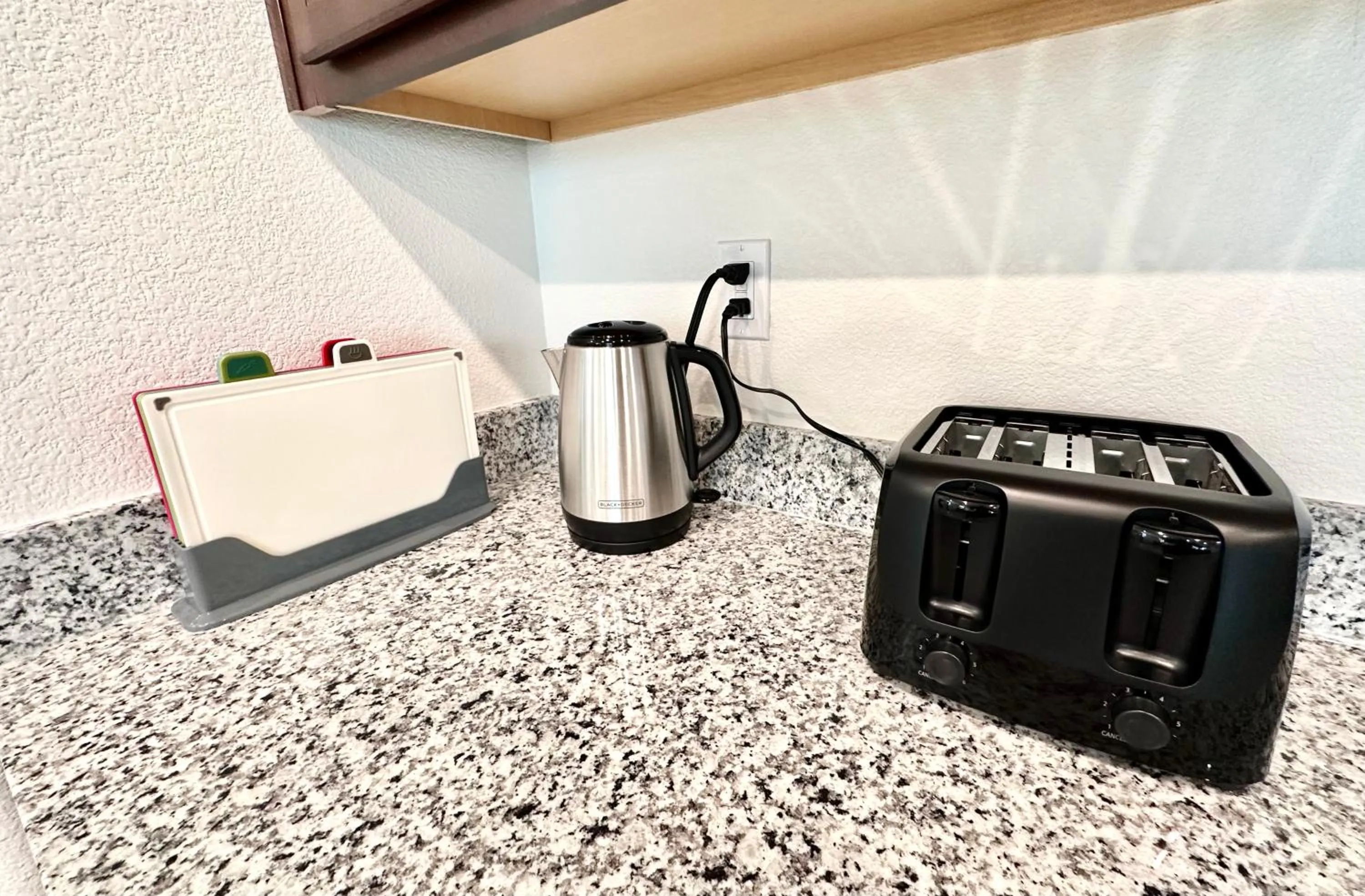 Kitchen or kitchenette in Spacious House, 5 bedrooms, Sleeps 12, Near Las Vegas Strip and Airport