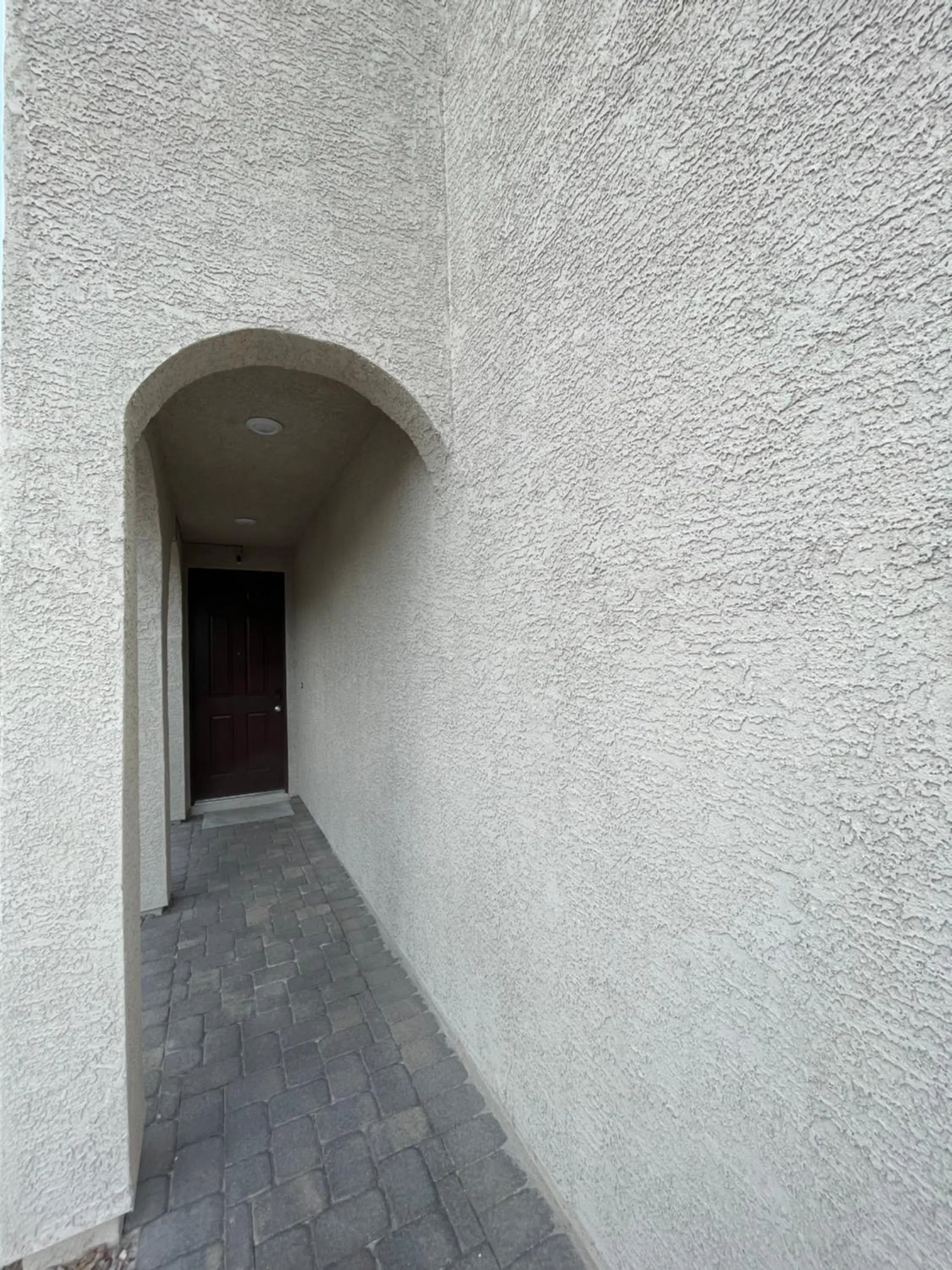 Property building in Spacious House, 5 bedrooms, Sleeps 12, Near Las Vegas Strip and Airport