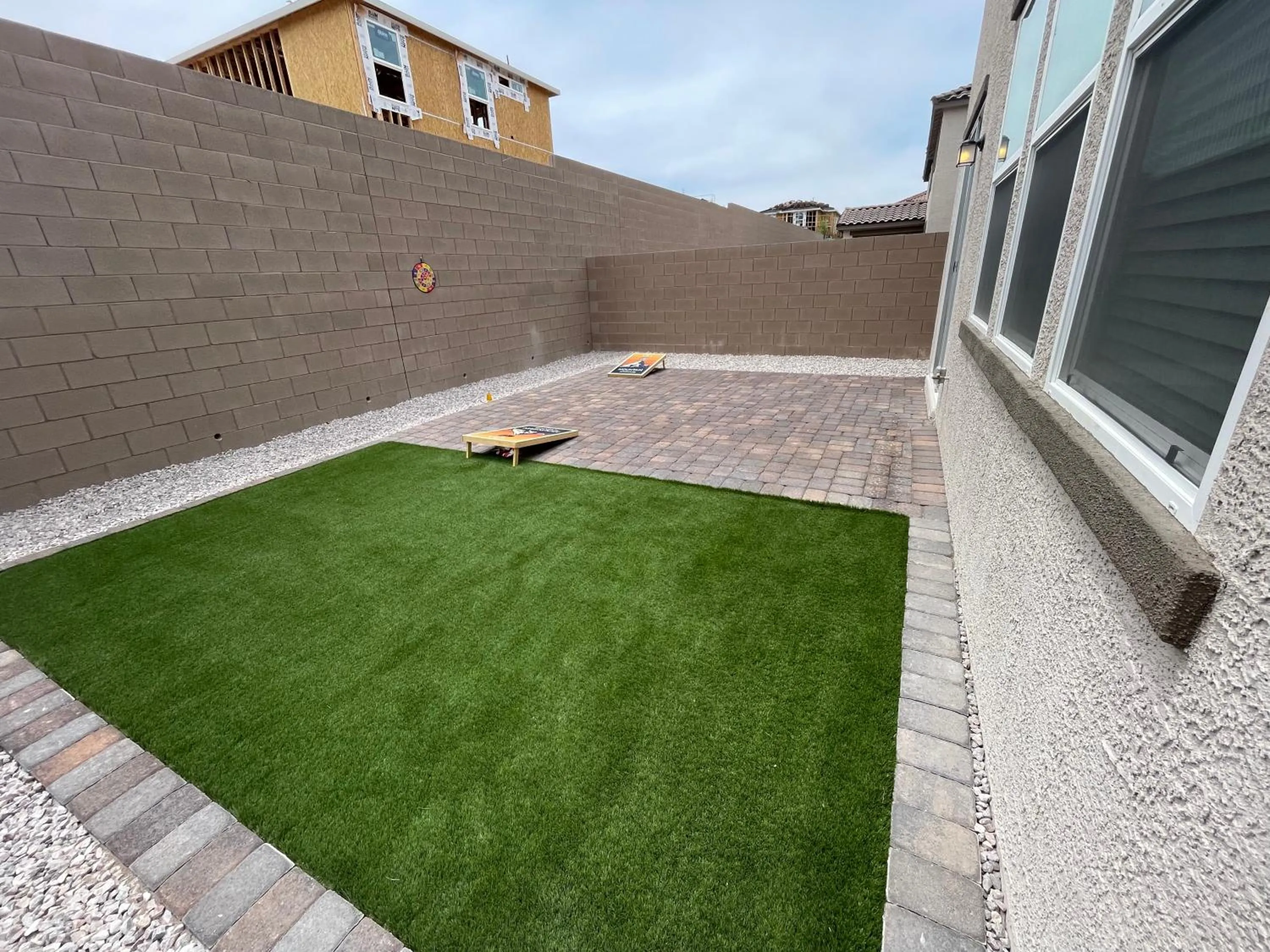 Garden in Spacious House, 5 bedrooms, Sleeps 12, Near Las Vegas Strip and Airport