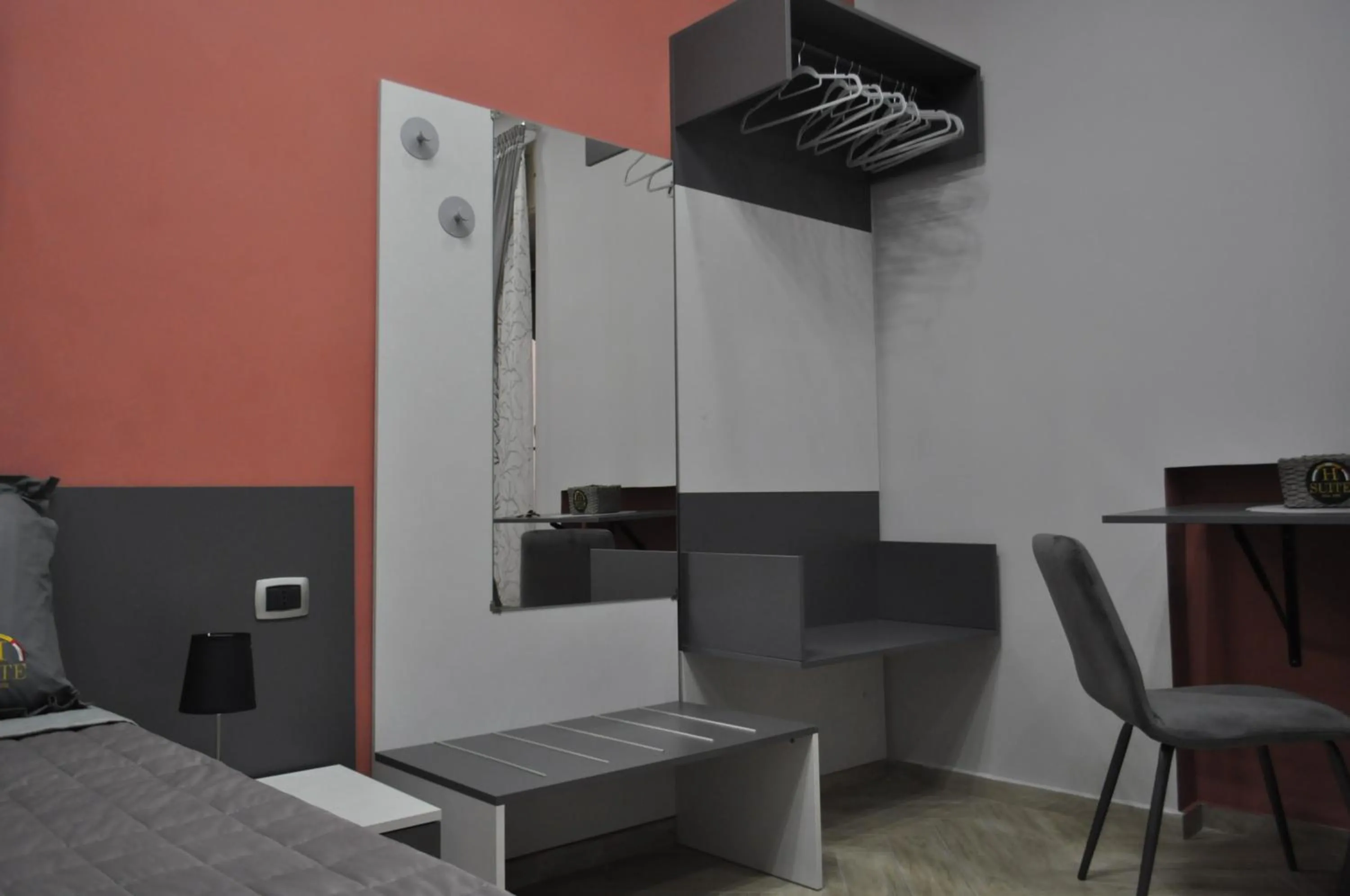 wardrobe in HSUITE