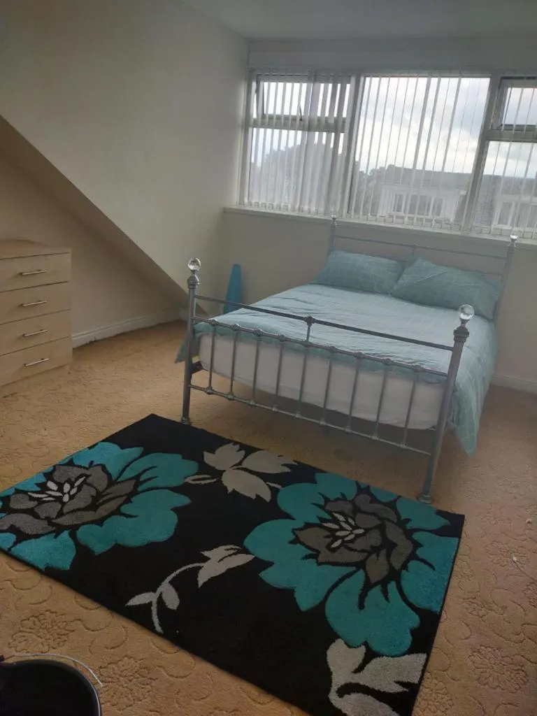 Bedroom, Bed in Paradise Apartment- Female Only