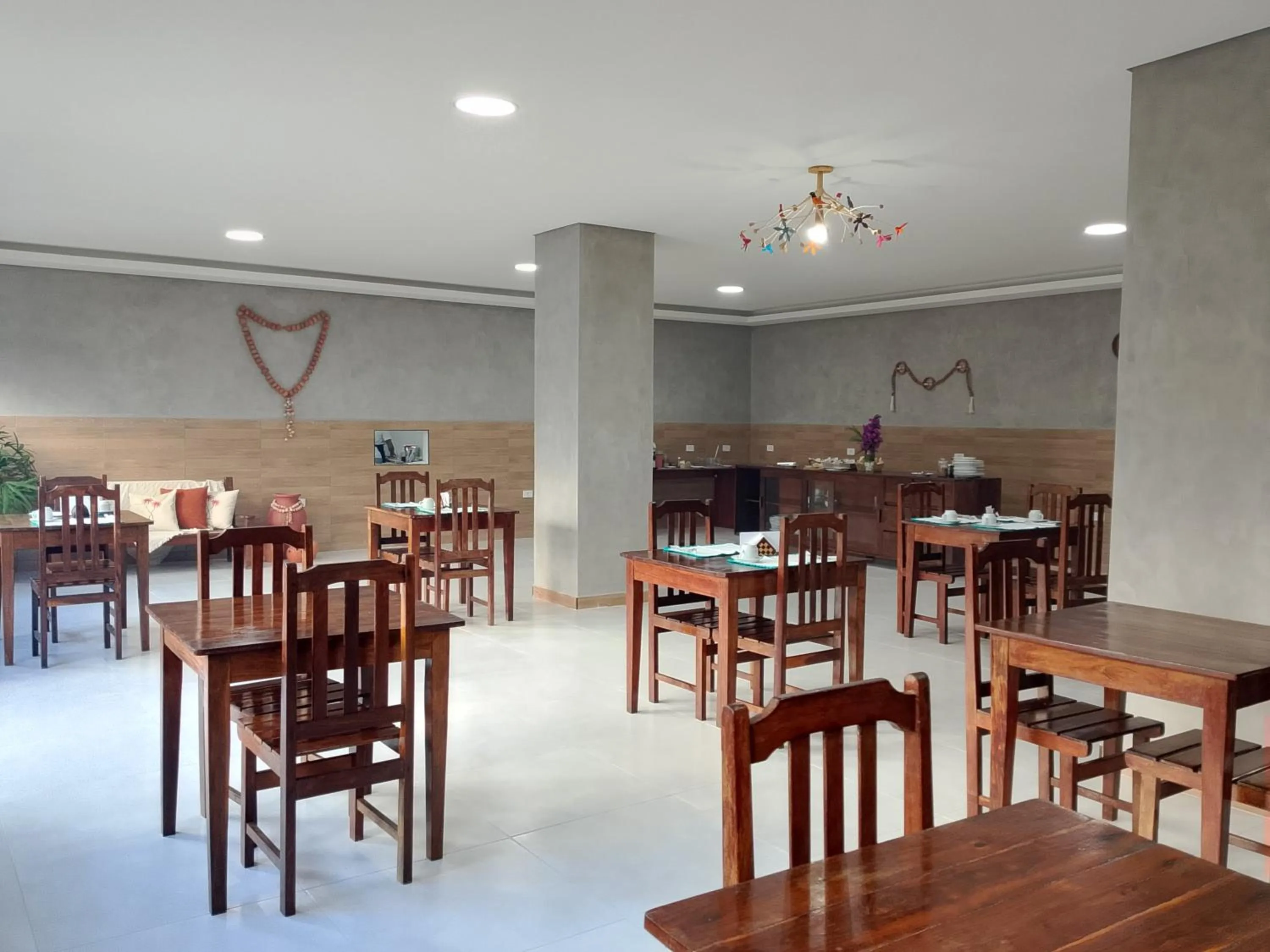 Restaurant/places to eat in Pousada Maresia