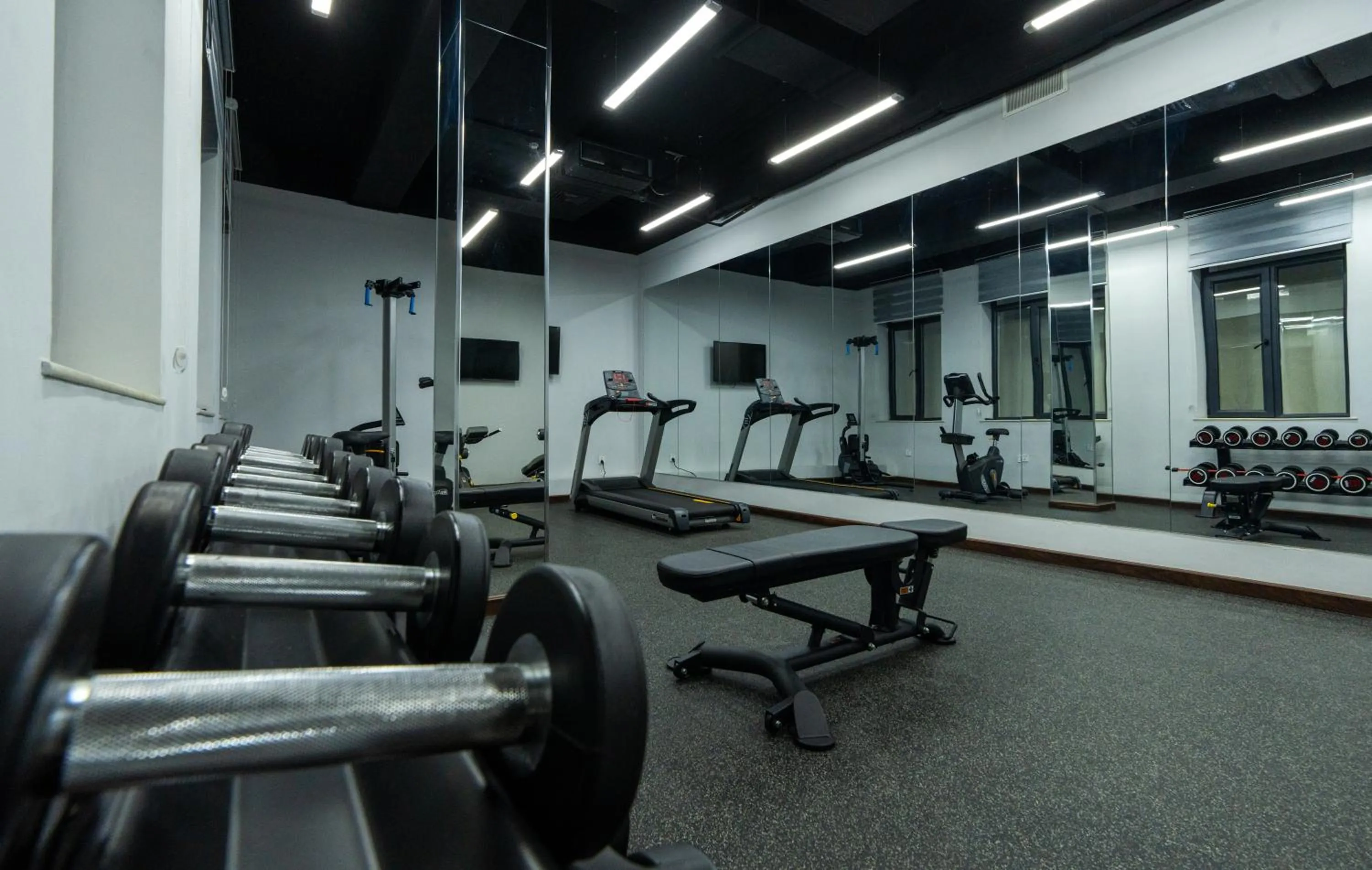 Fitness centre/facilities in Garnet Mir Hotel