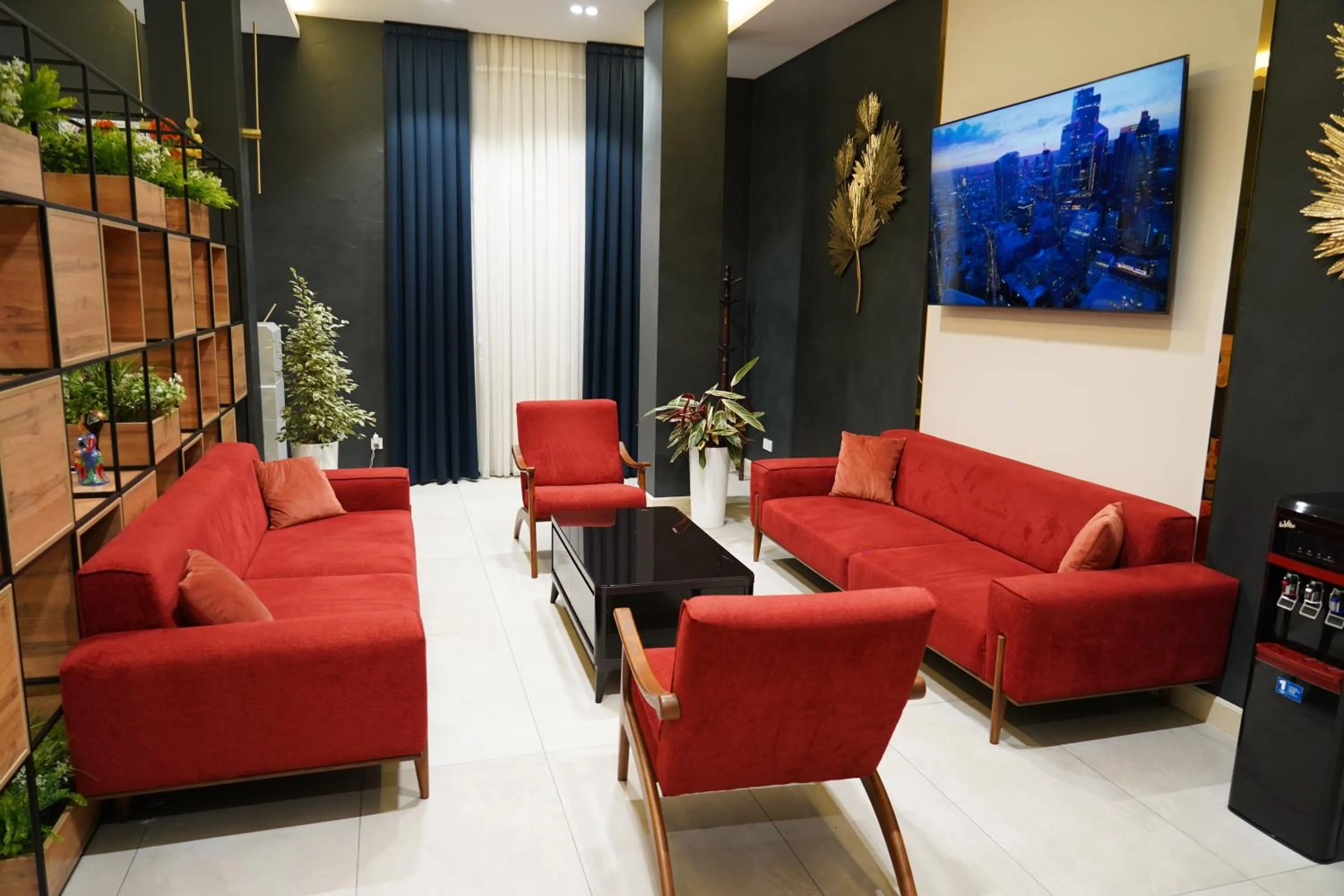 TV and multimedia in Garnet Mir Hotel