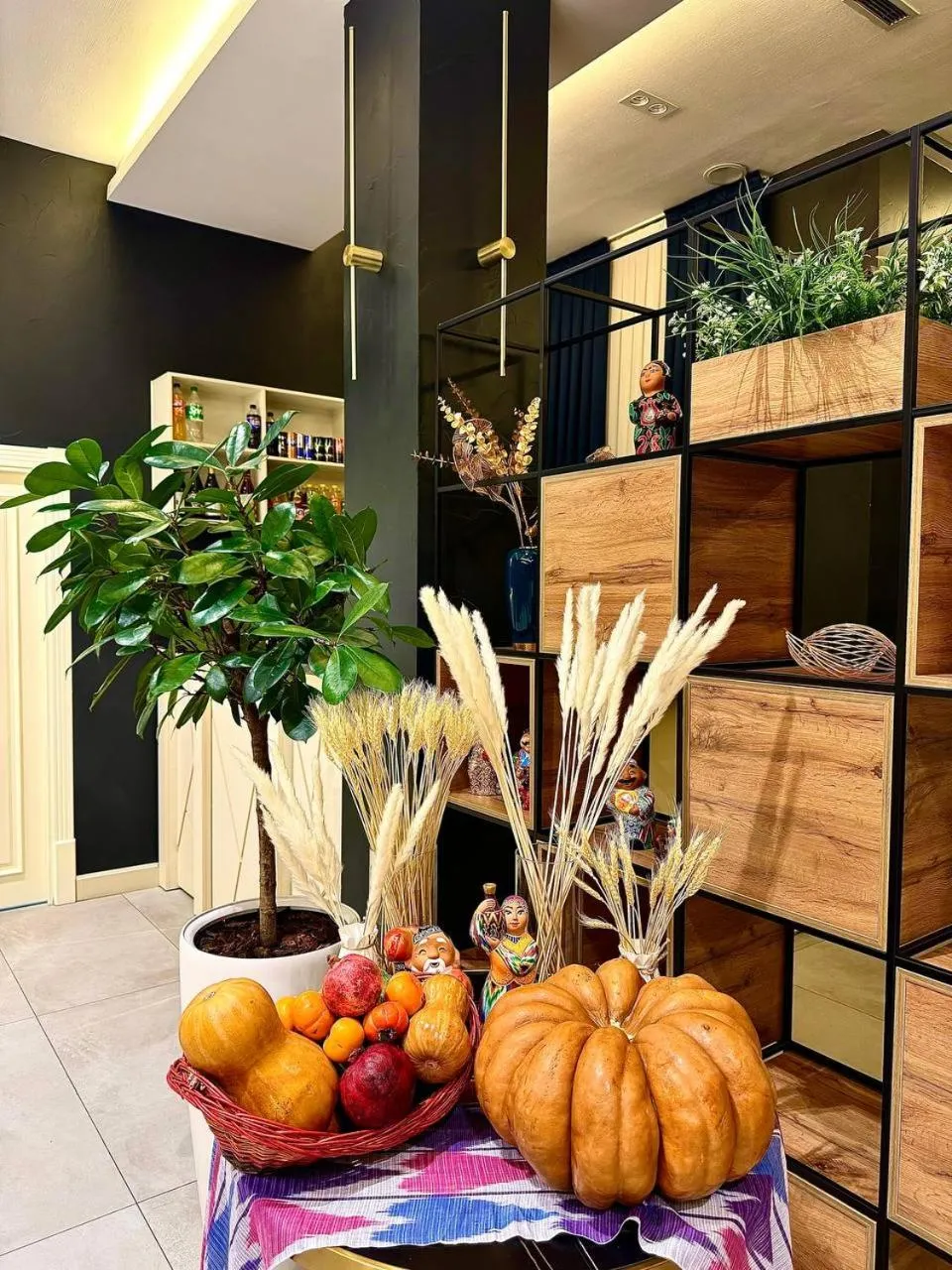 Kitchen or kitchenette in Garnet Mir Hotel