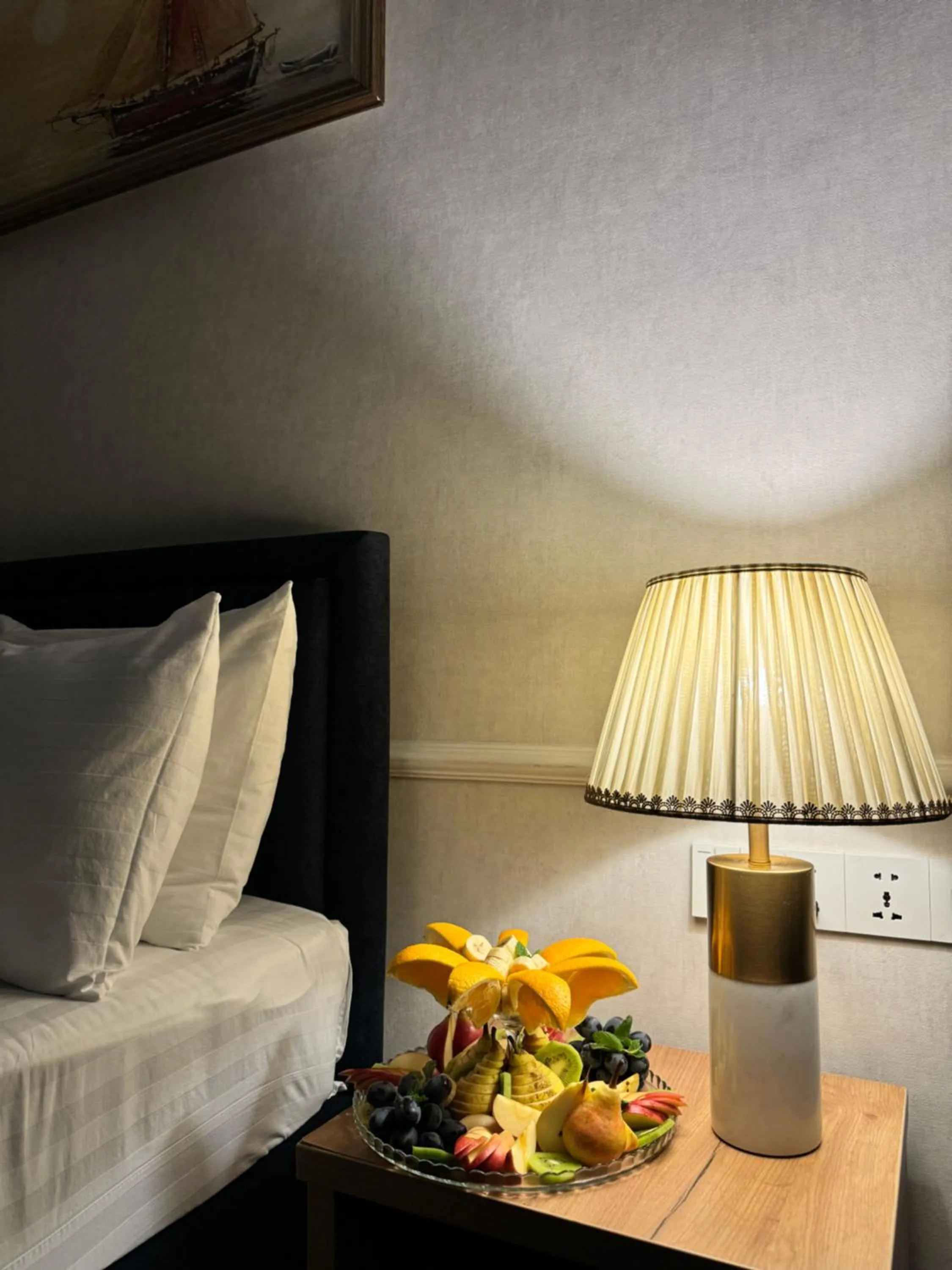 Bed in Garnet Mir Hotel