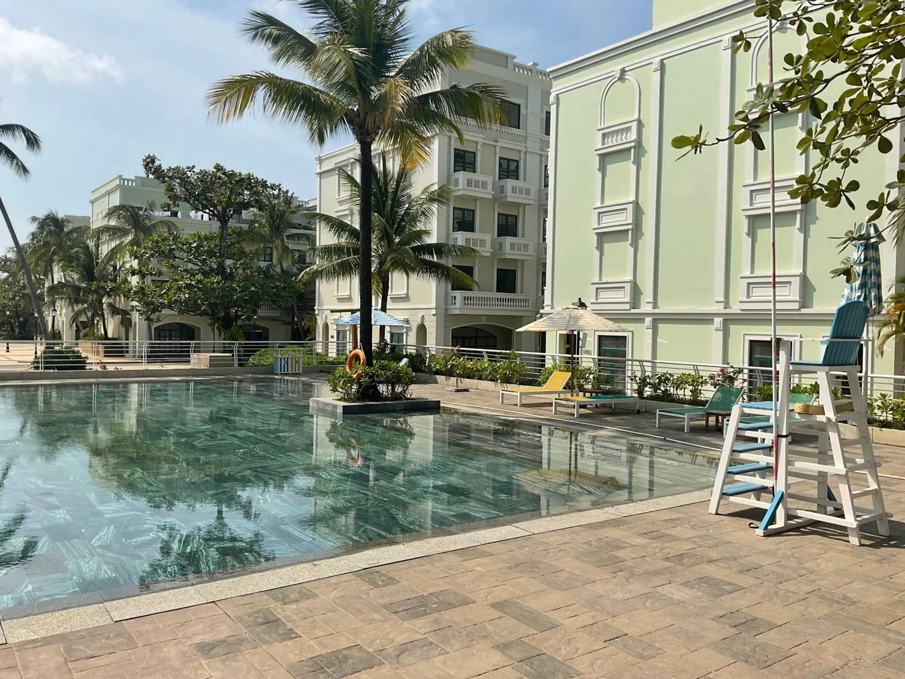 Swimming pool in Green Inn Phu Quoc Hotel