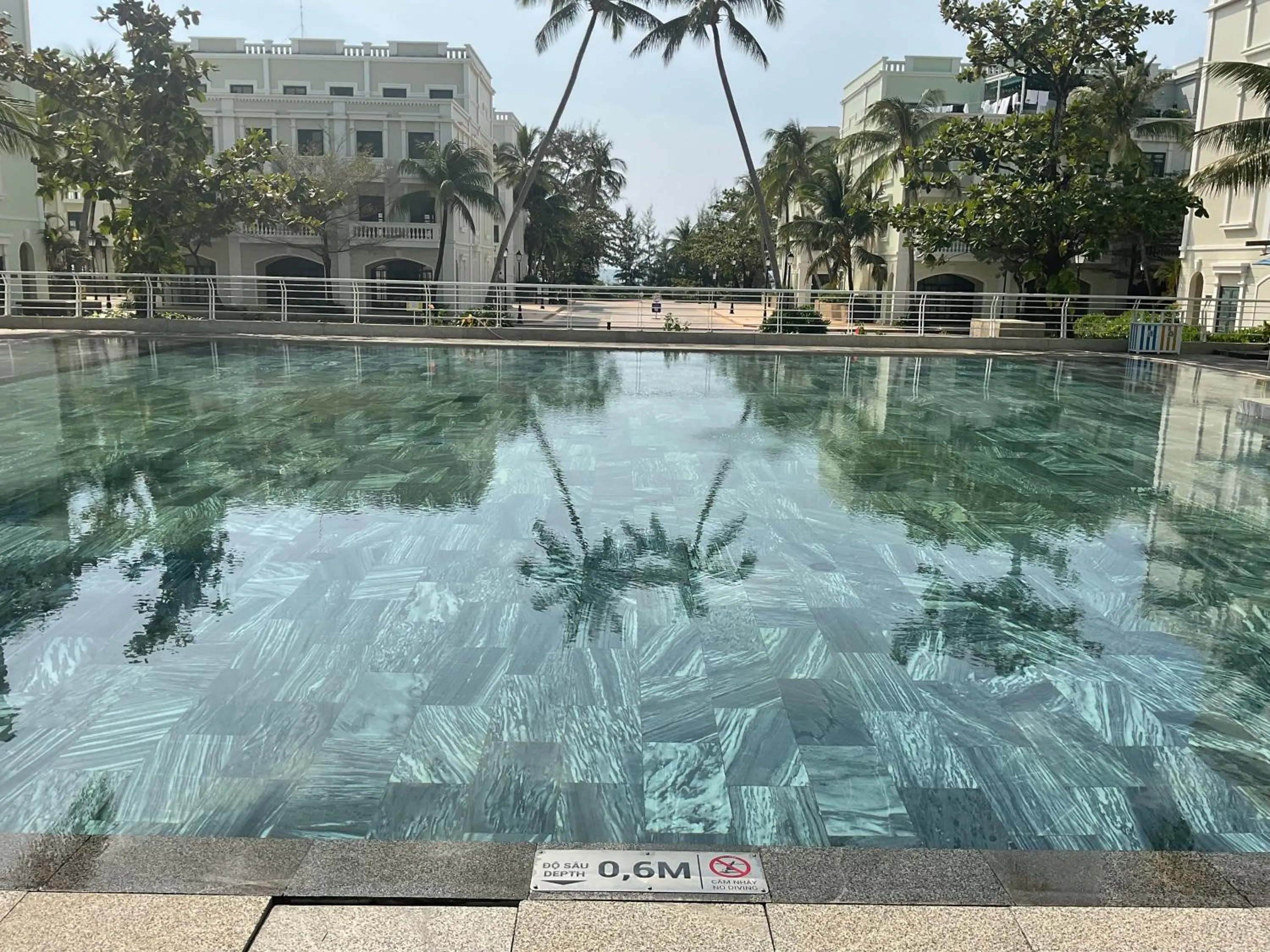 Swimming pool in Green Inn Phu Quoc Hotel