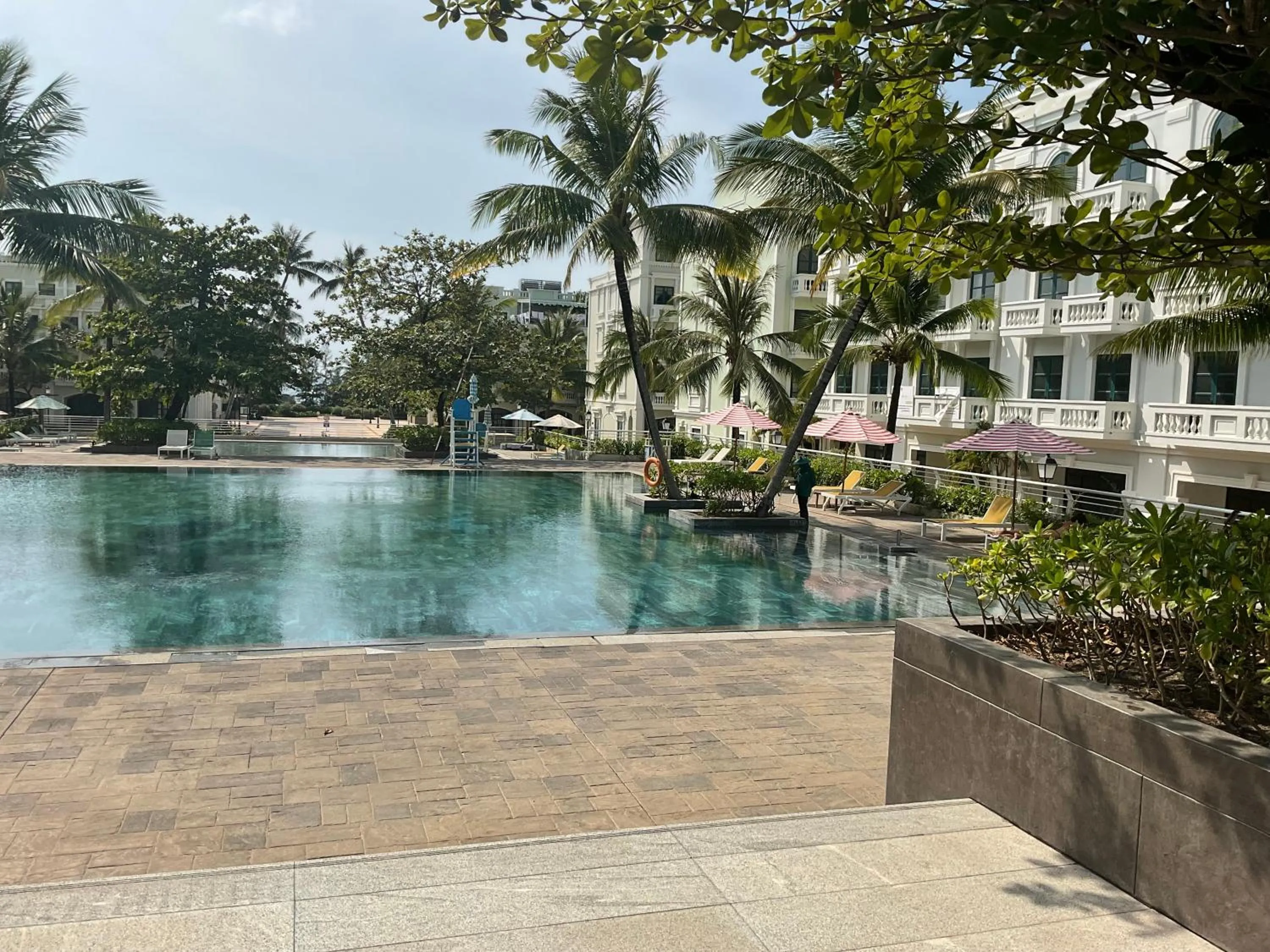 Swimming pool in Green Inn Phu Quoc Hotel