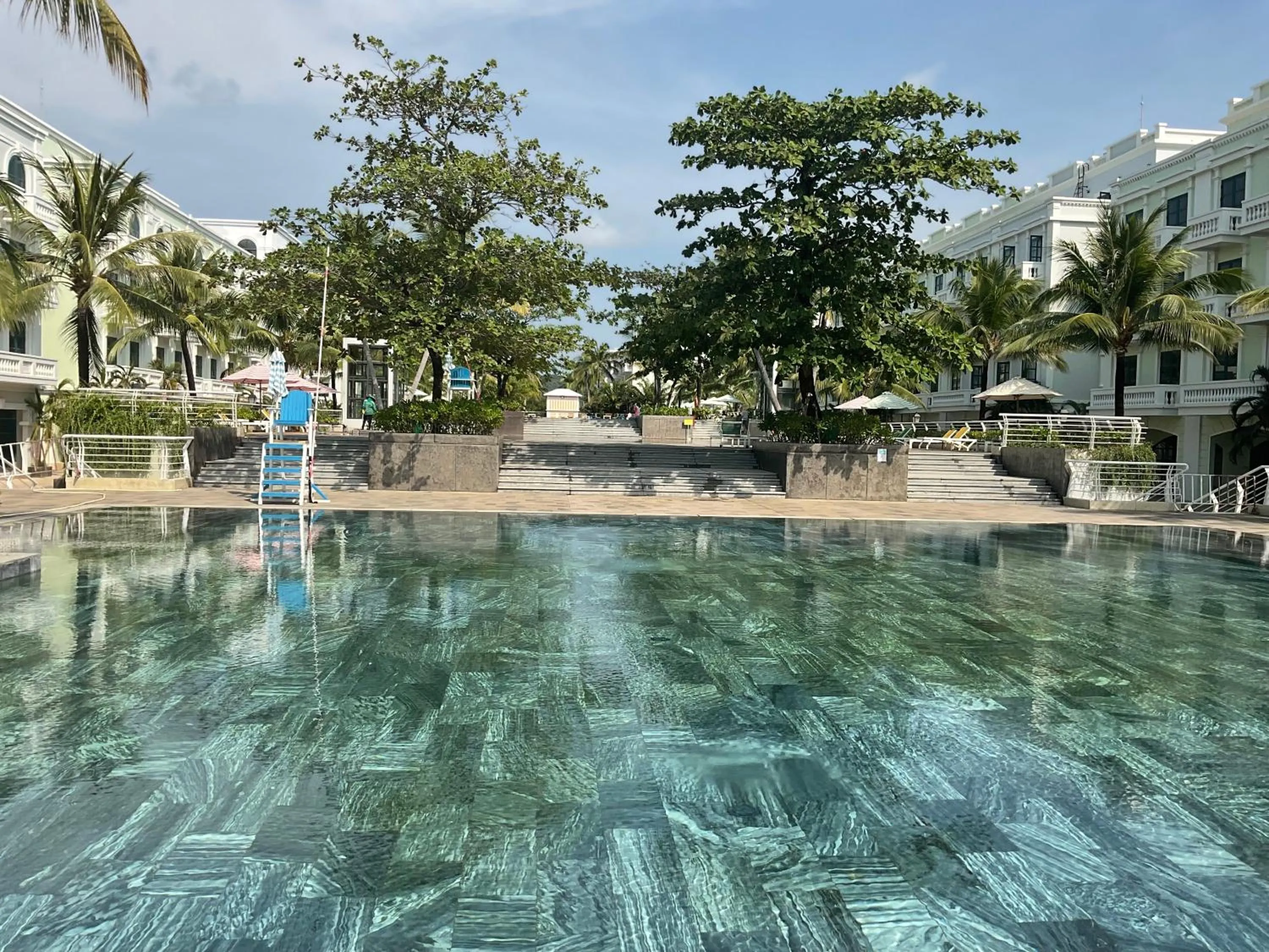 Swimming pool in Green Inn Phu Quoc Hotel