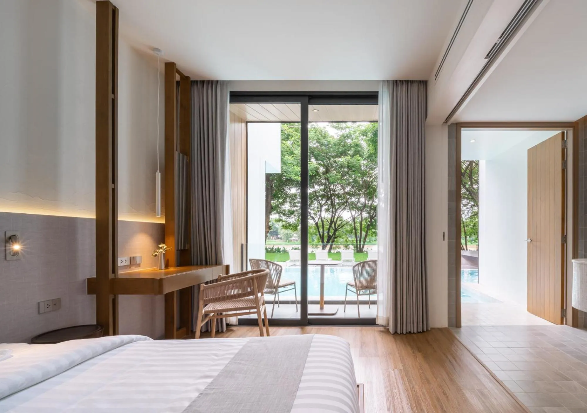 Bed in Riva Vista Riverfront Resort Chiang Rai