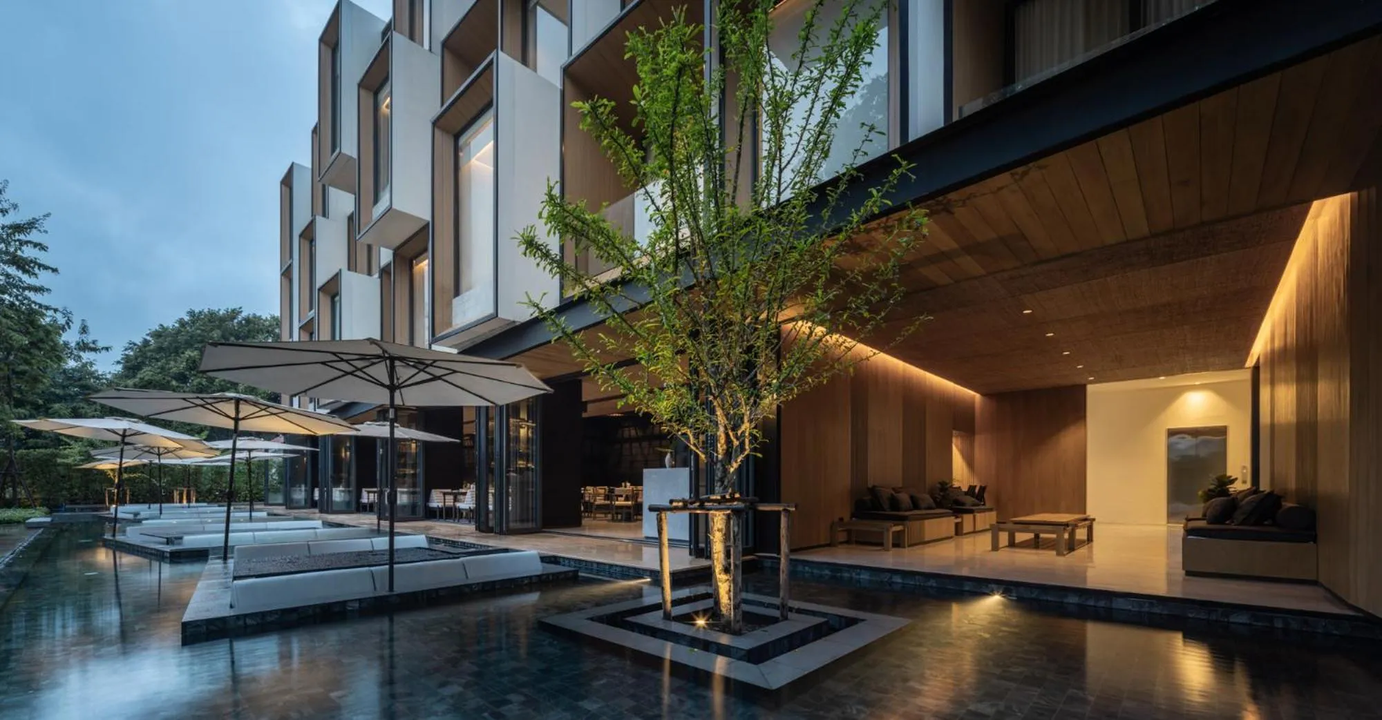 Restaurant/places to eat in Riva Vista Riverfront Resort Chiang Rai