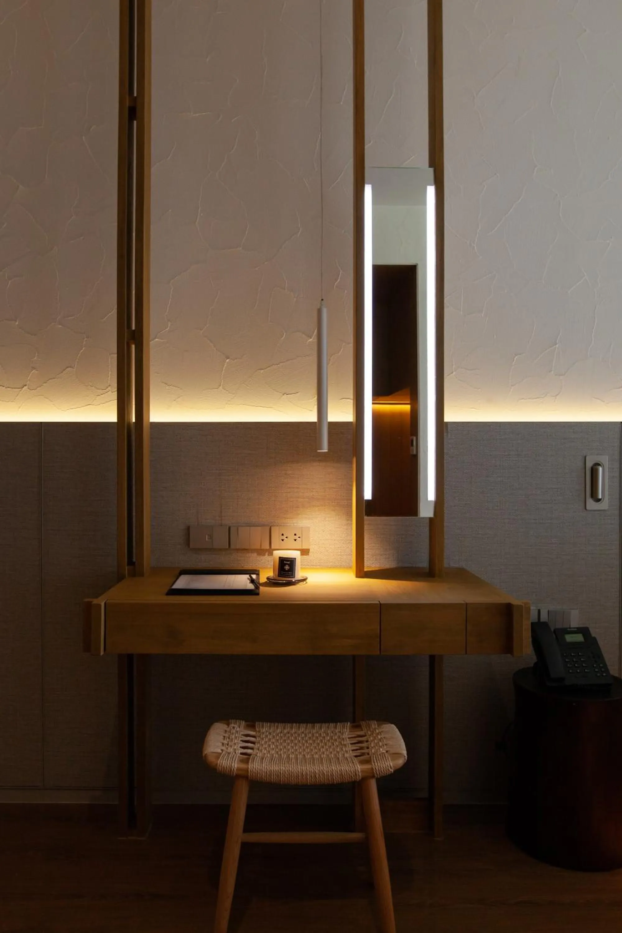 hair dresser in Riva Vista Riverfront Resort Chiang Rai