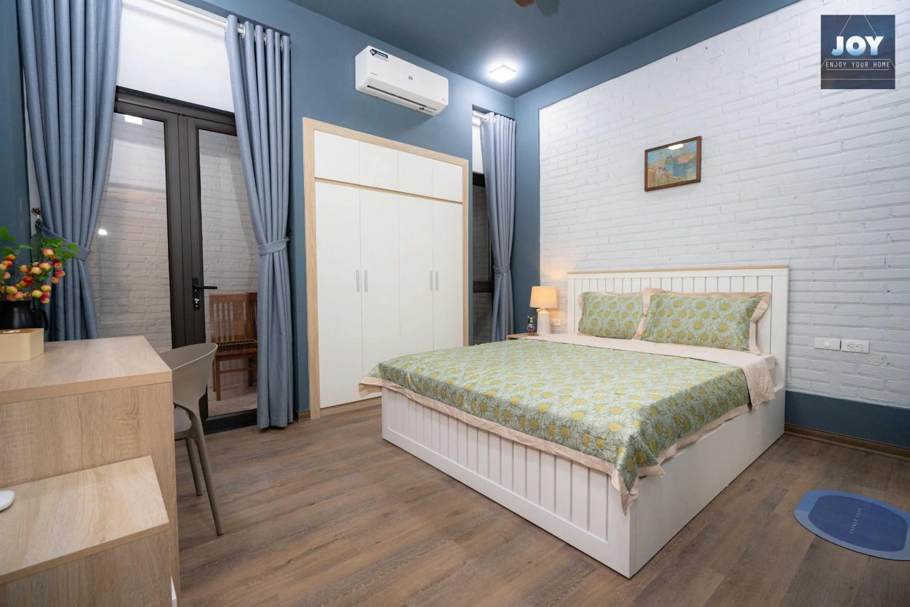 Bed in JOY APARTMENT TAY HO
