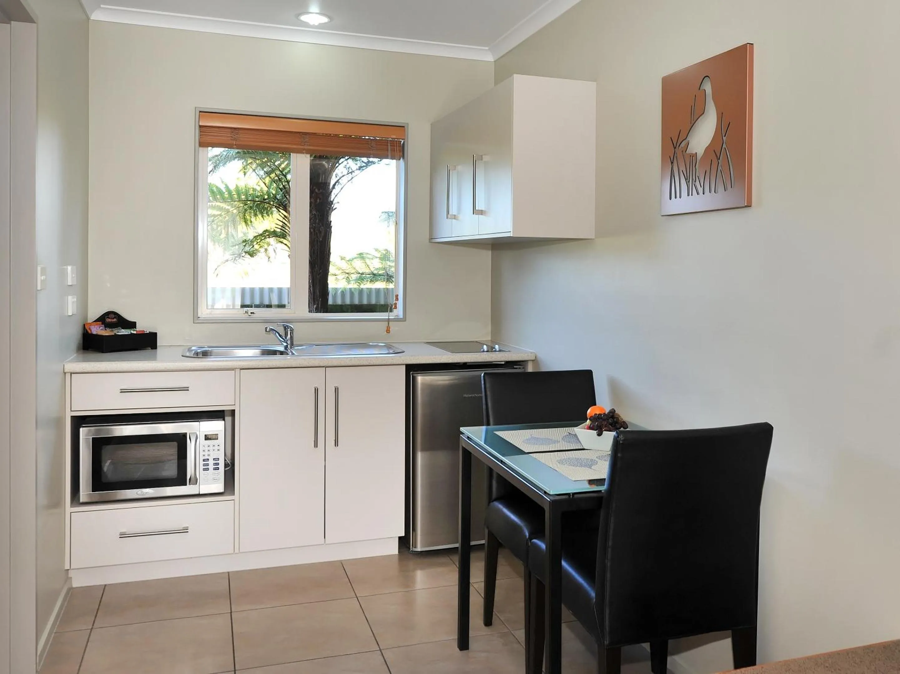 Kitchen or kitchenette in Mohua Motels