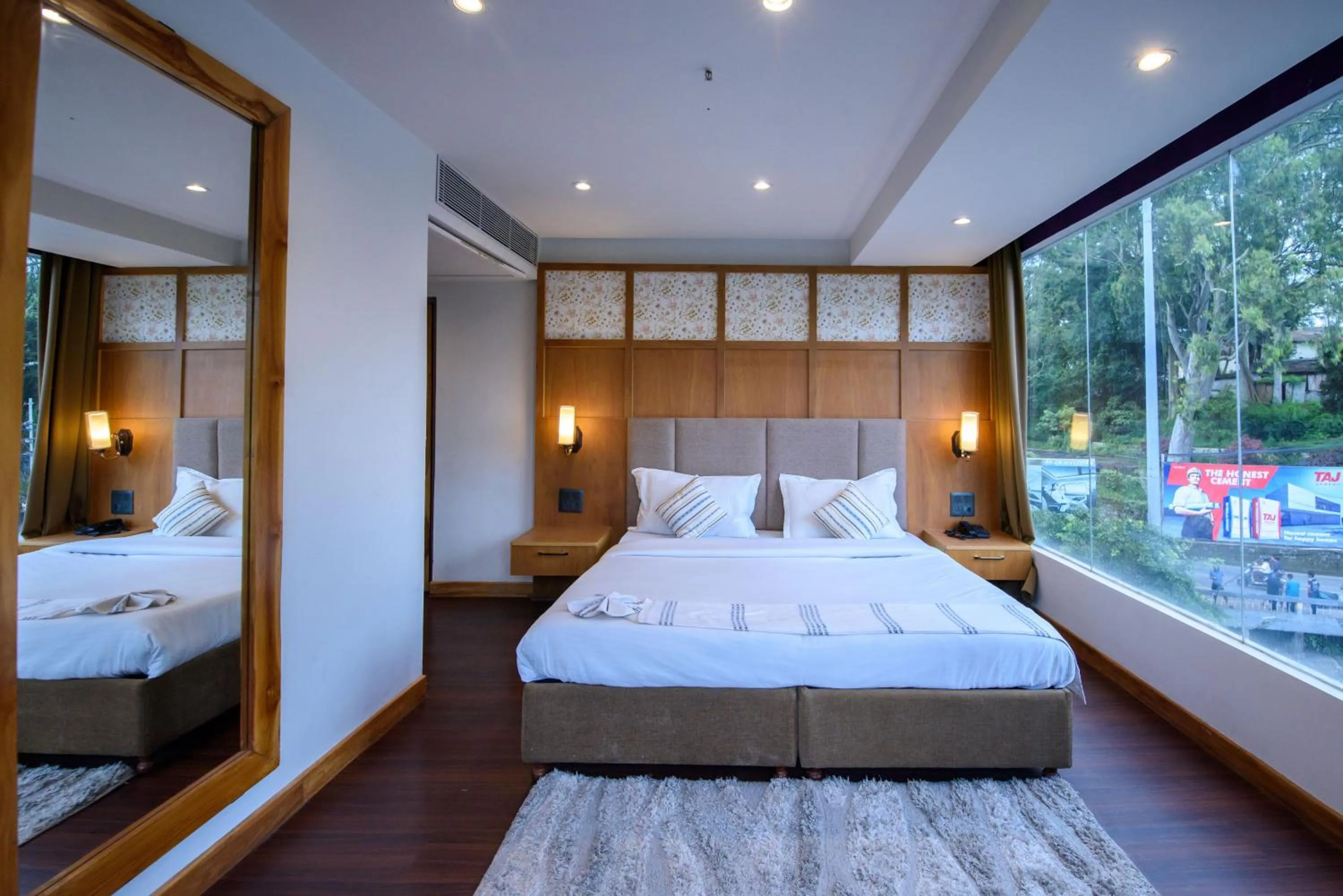 Bed in Emerald Hotel