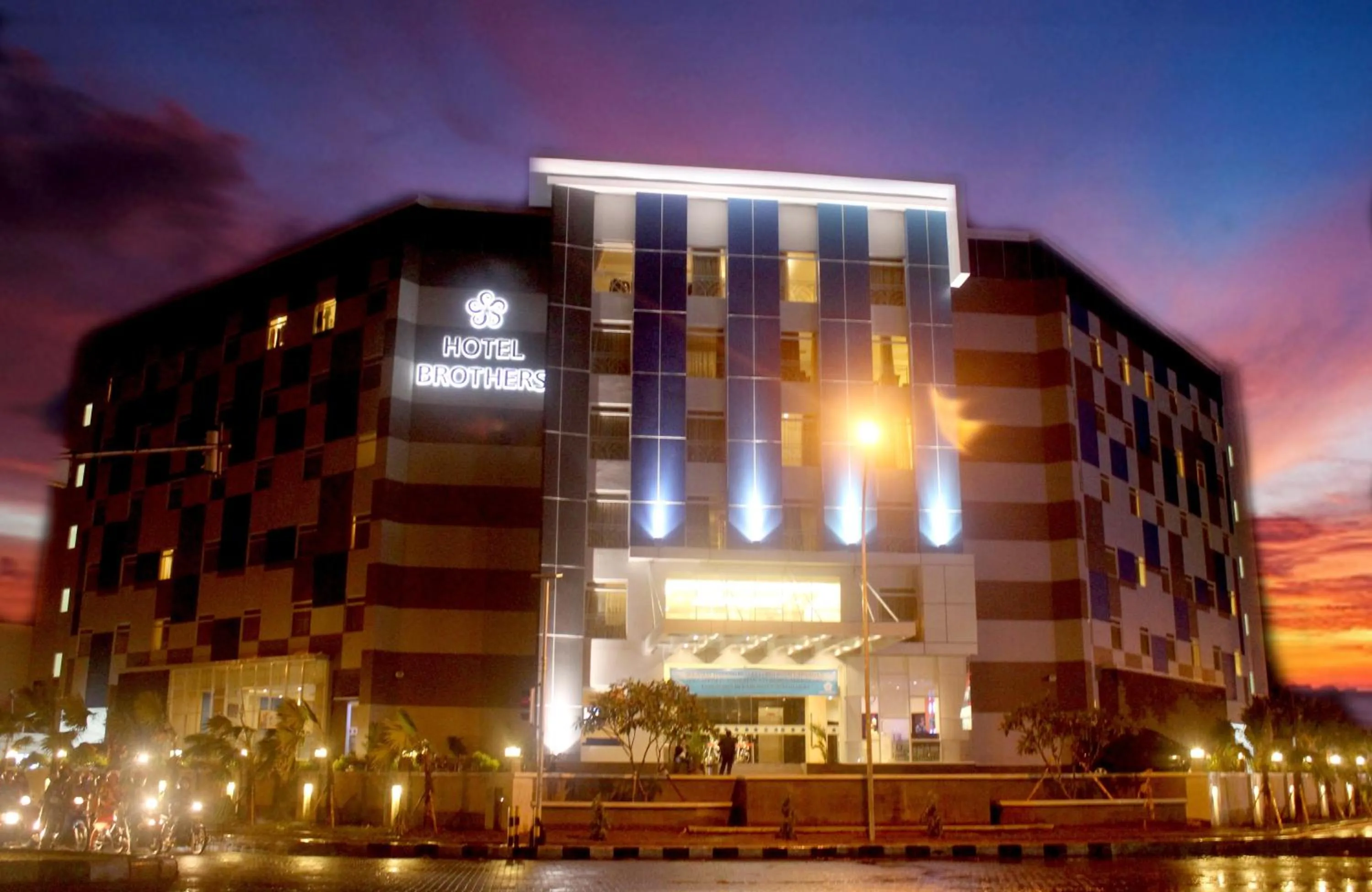 Property building in Hotel Brothers Solo