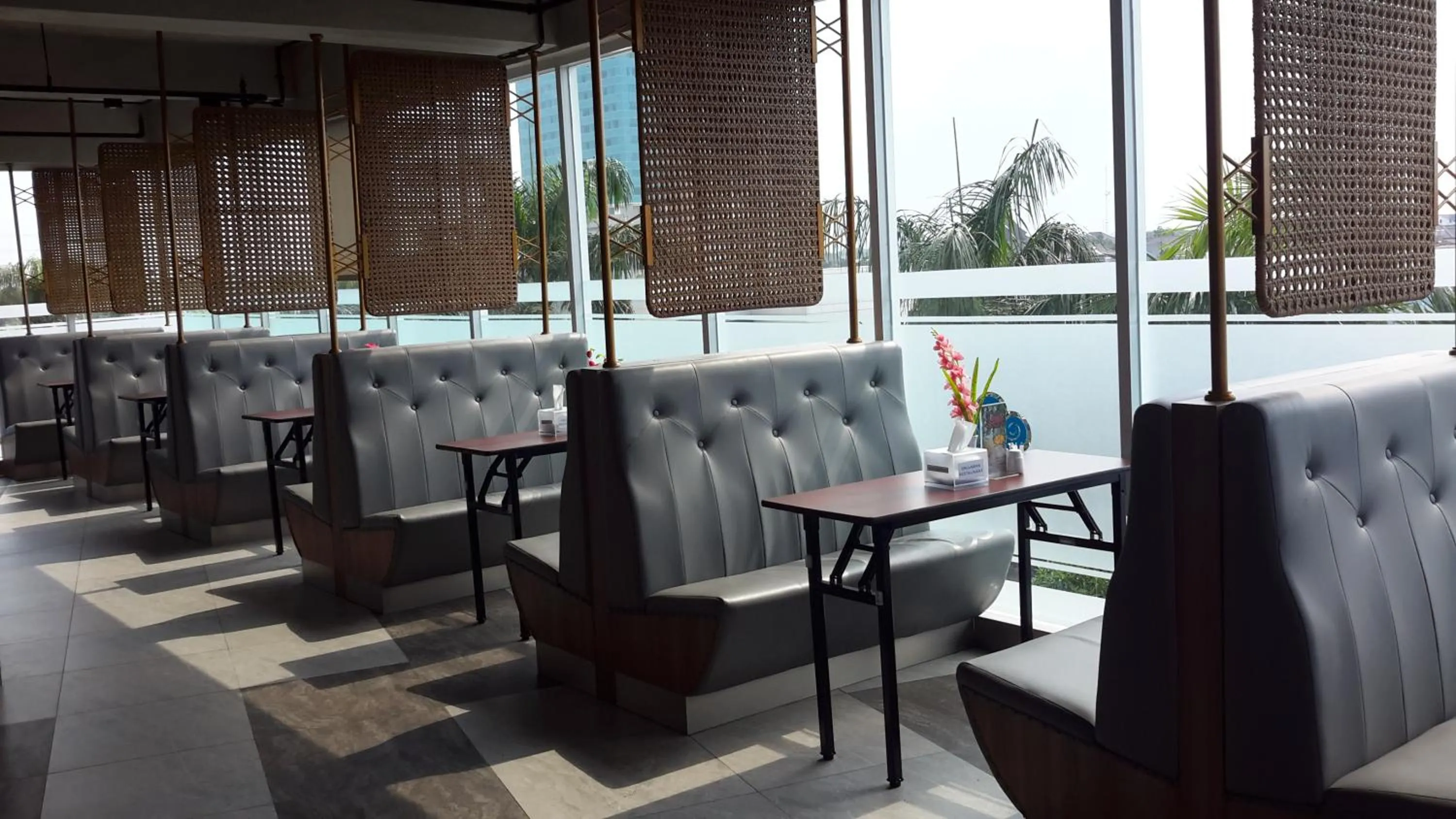 Dining area in Hotel Brothers Solo