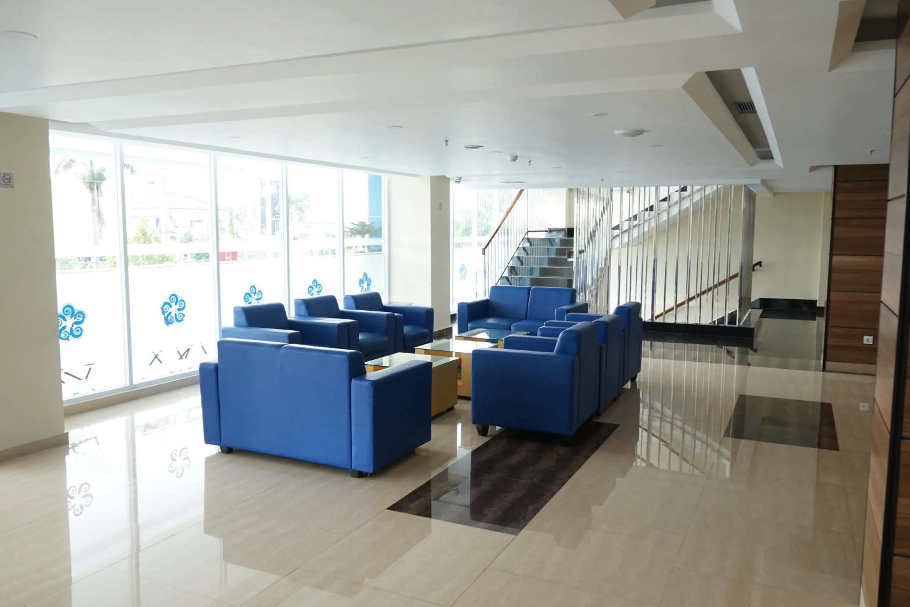 Other in Hotel Brothers Solo