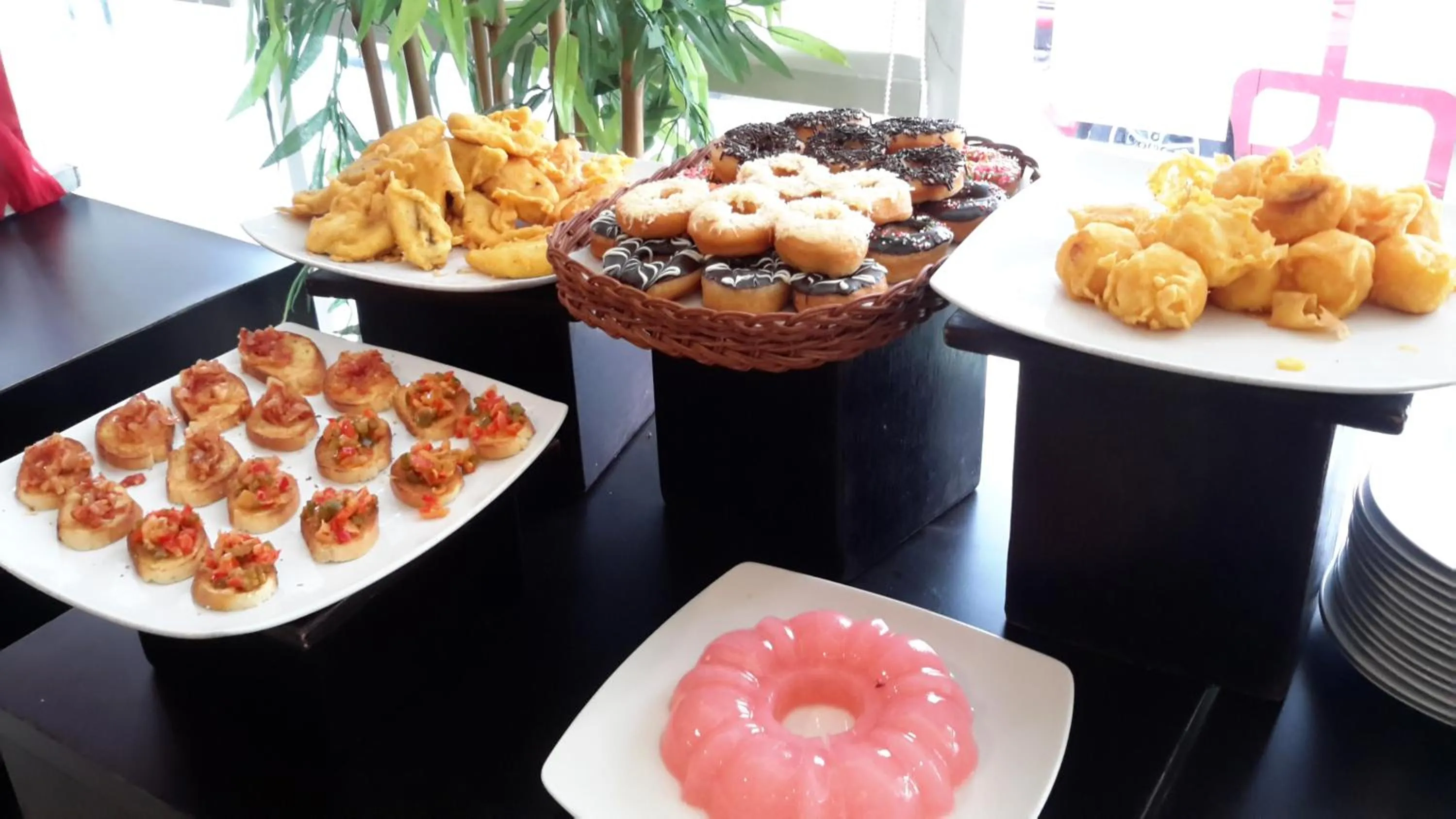 Breakfast in Hotel Brothers Solo