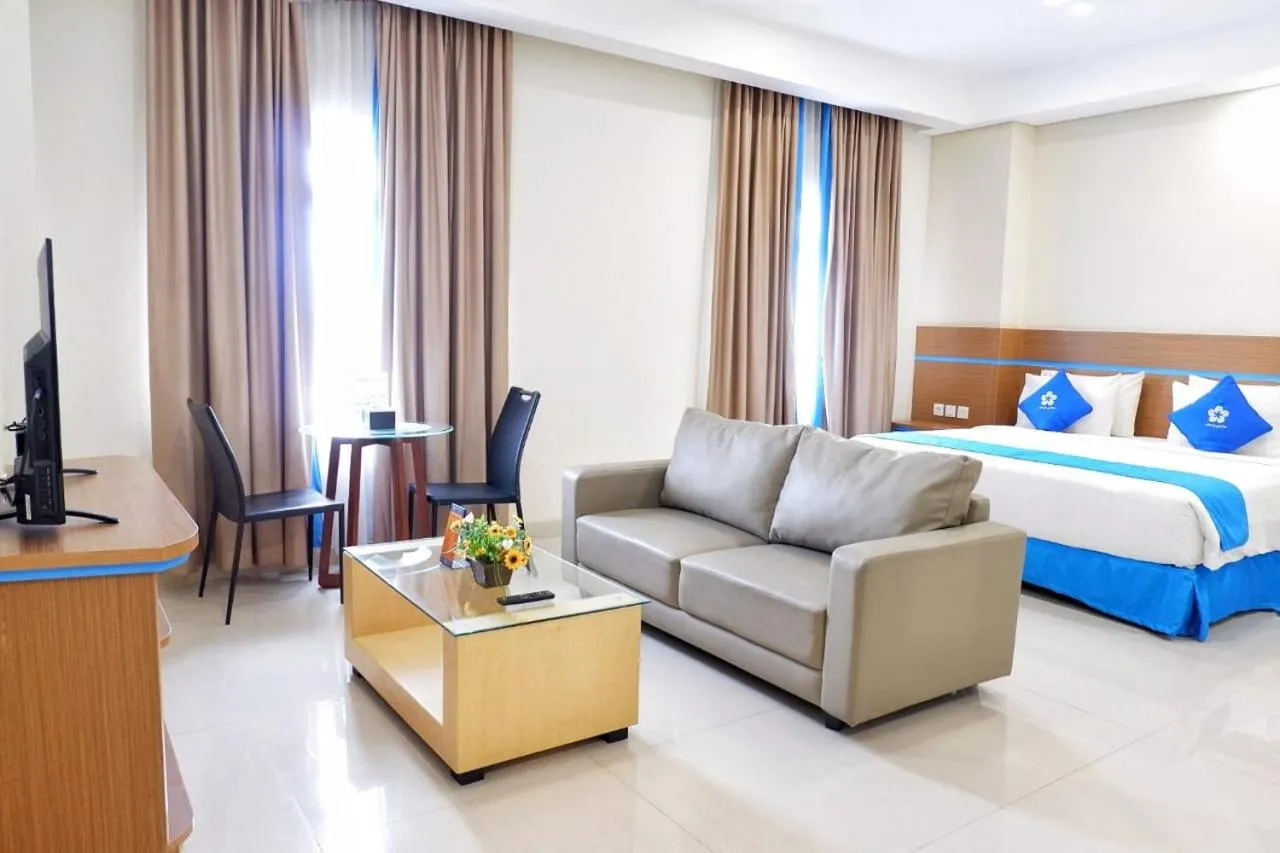 Bedroom, Bed in Hotel Brothers Solo