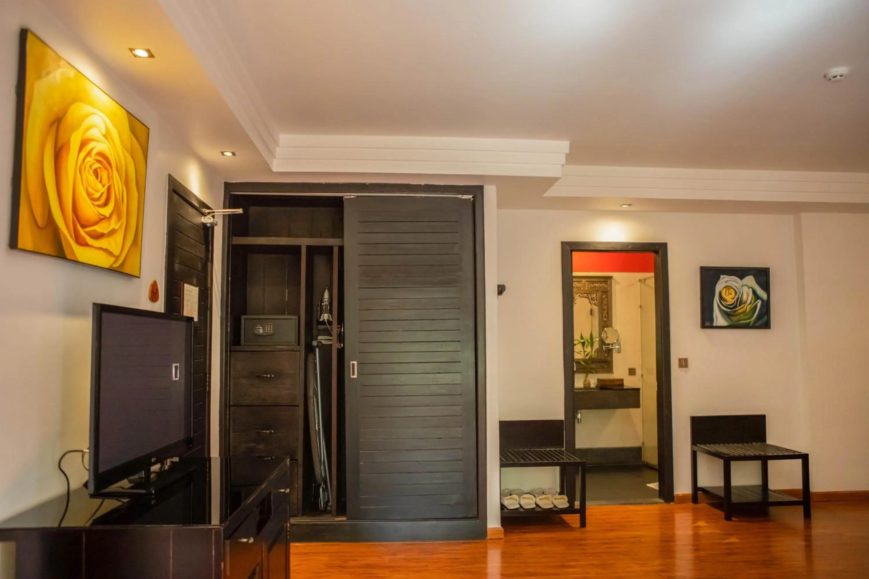 Bathroom in La Rose Suites