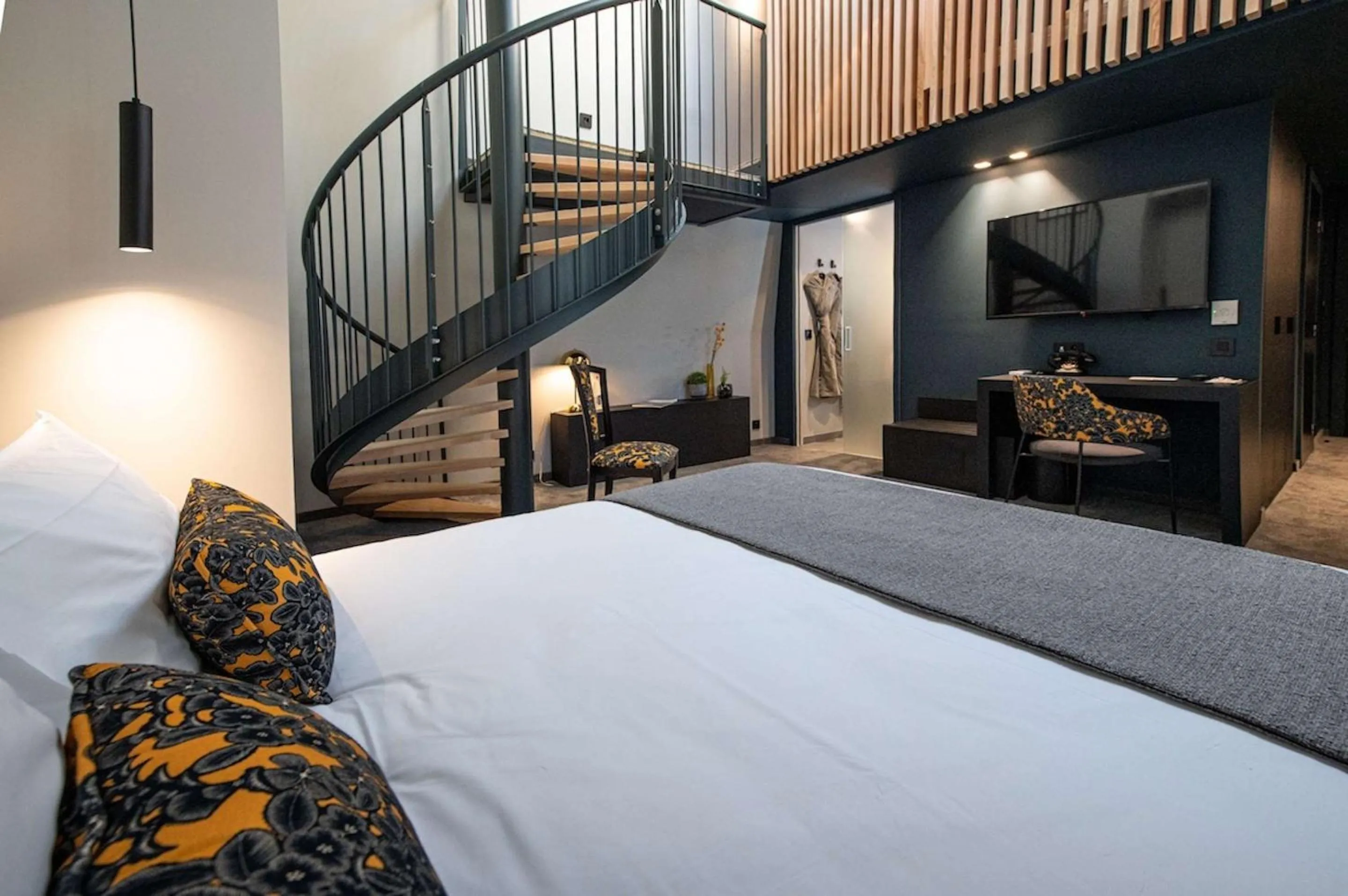 Photo of the whole room, Bed in Best Western Premier Le Chapitre Hotel and Spa