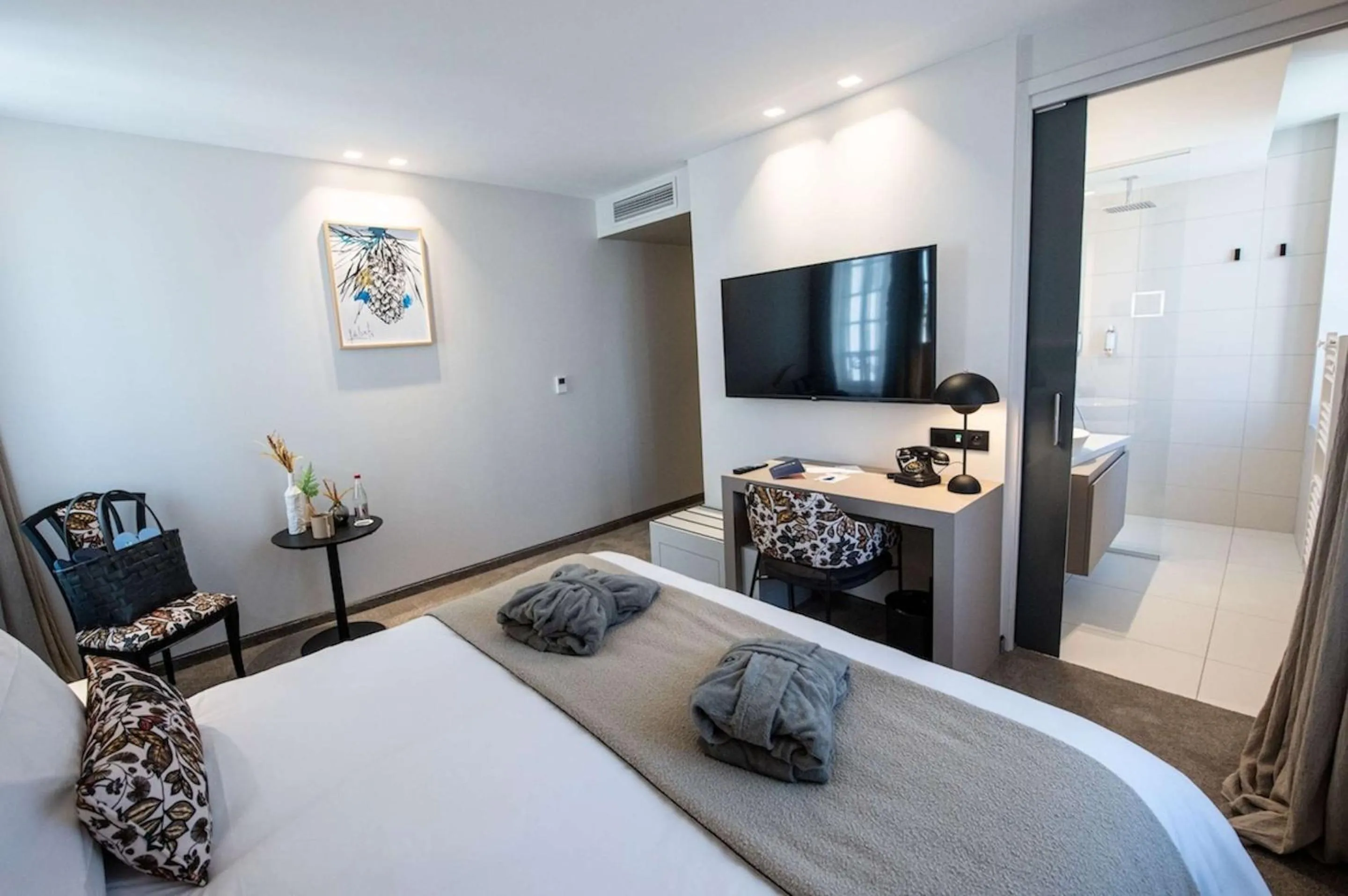 Bedroom, Bed in Best Western Premier Le Chapitre Hotel and Spa