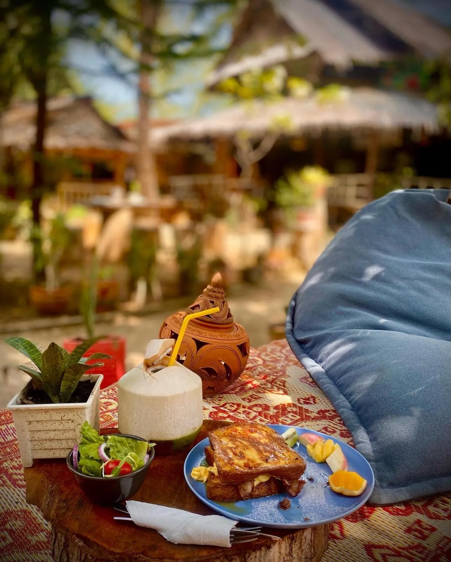 Food and drinks in Leaf House Bungalows SHA PLUS approved