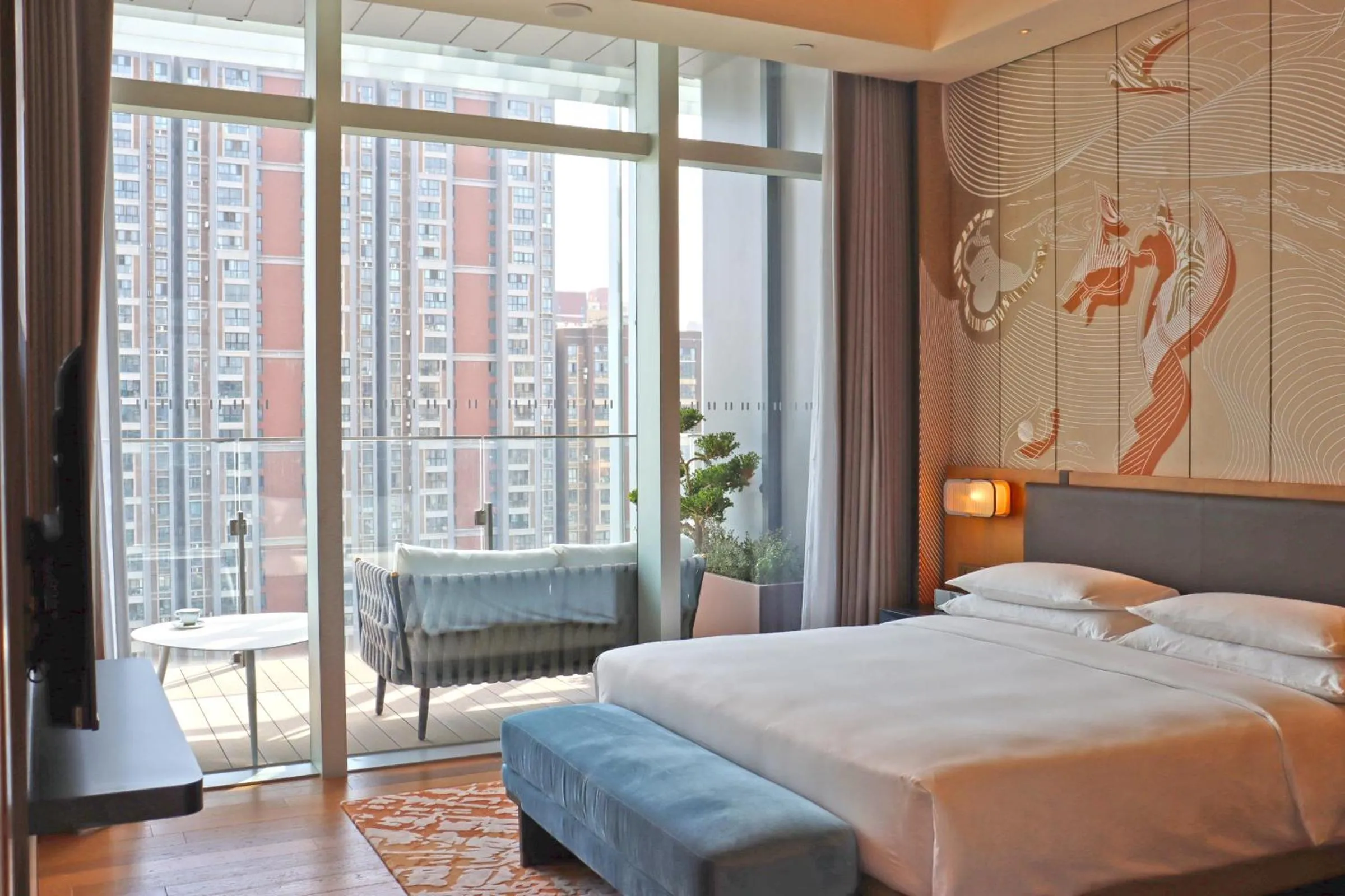 Toilet, Bed in Hyatt Centric Gaoxin Xi'An