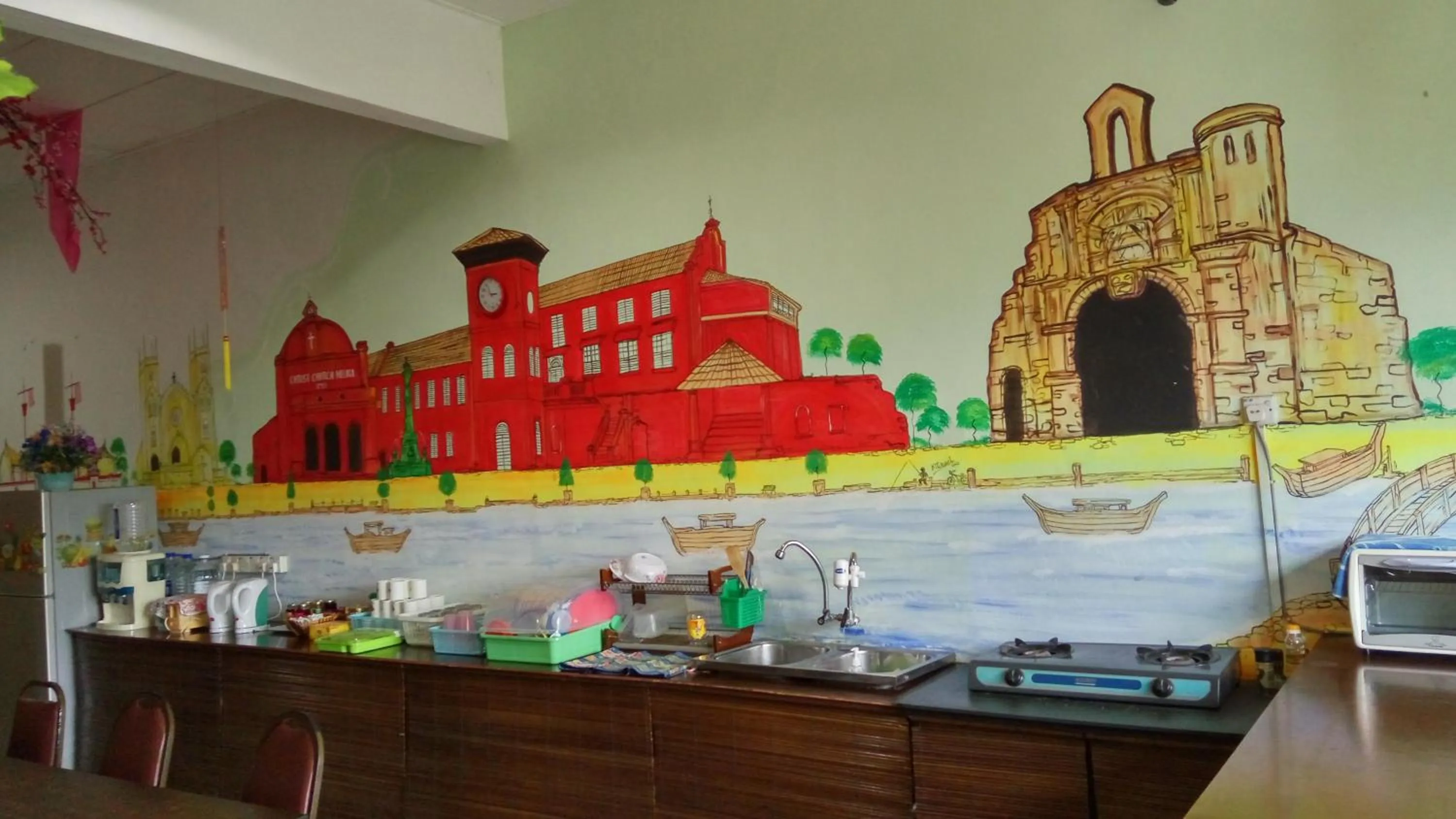 Kitchen or kitchenette in Old Town Guest House