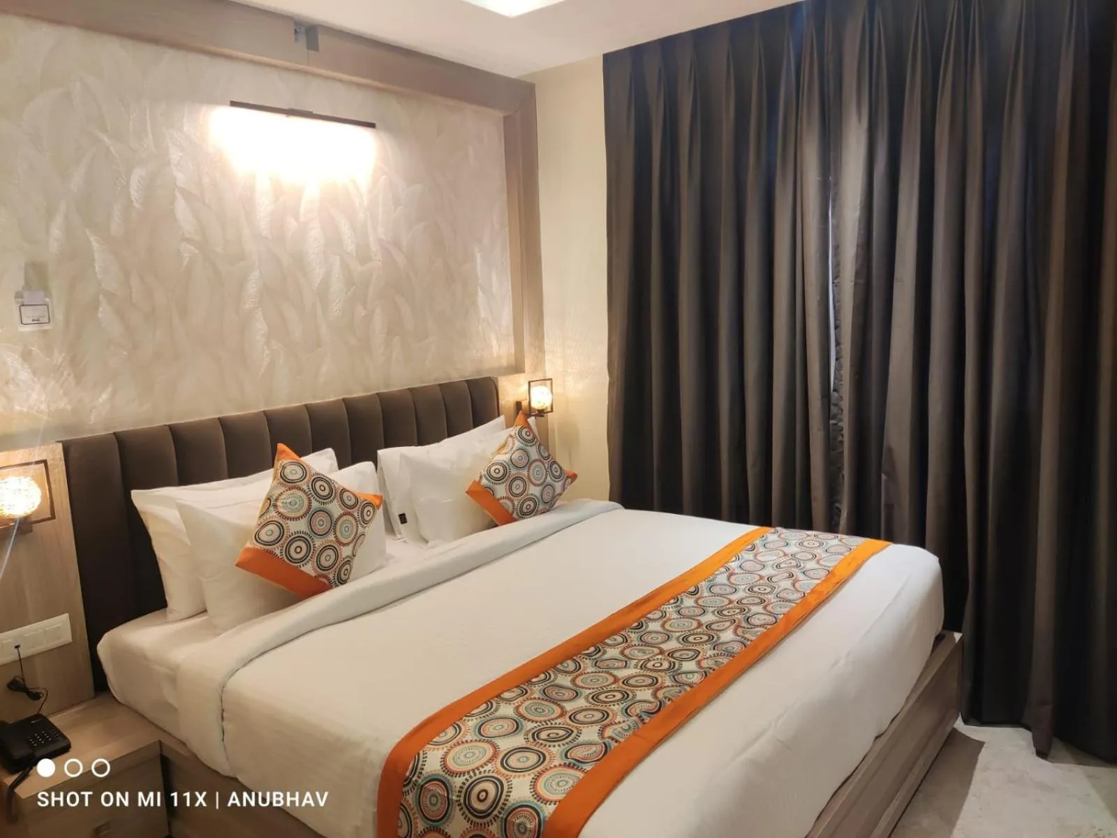 Bed in Hotel Golden Petals