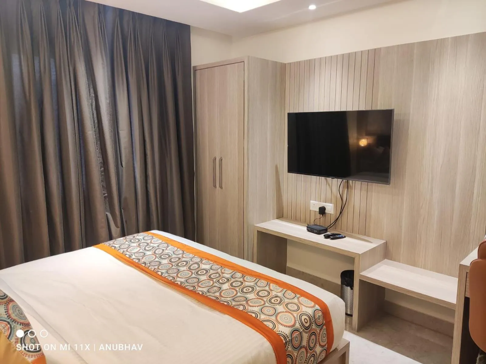 Bed in Hotel Golden Petals