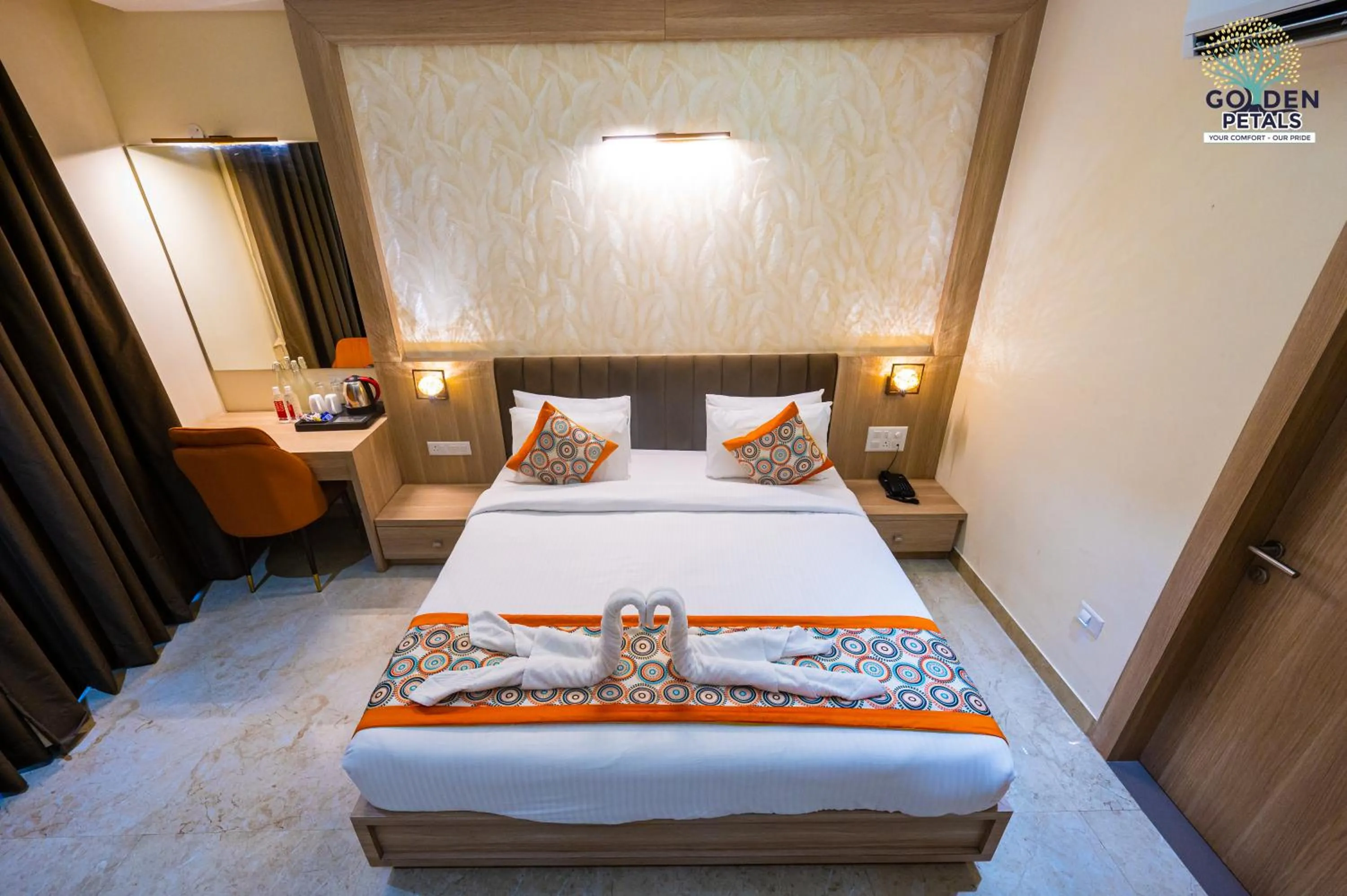 Bed in Hotel Golden Petals