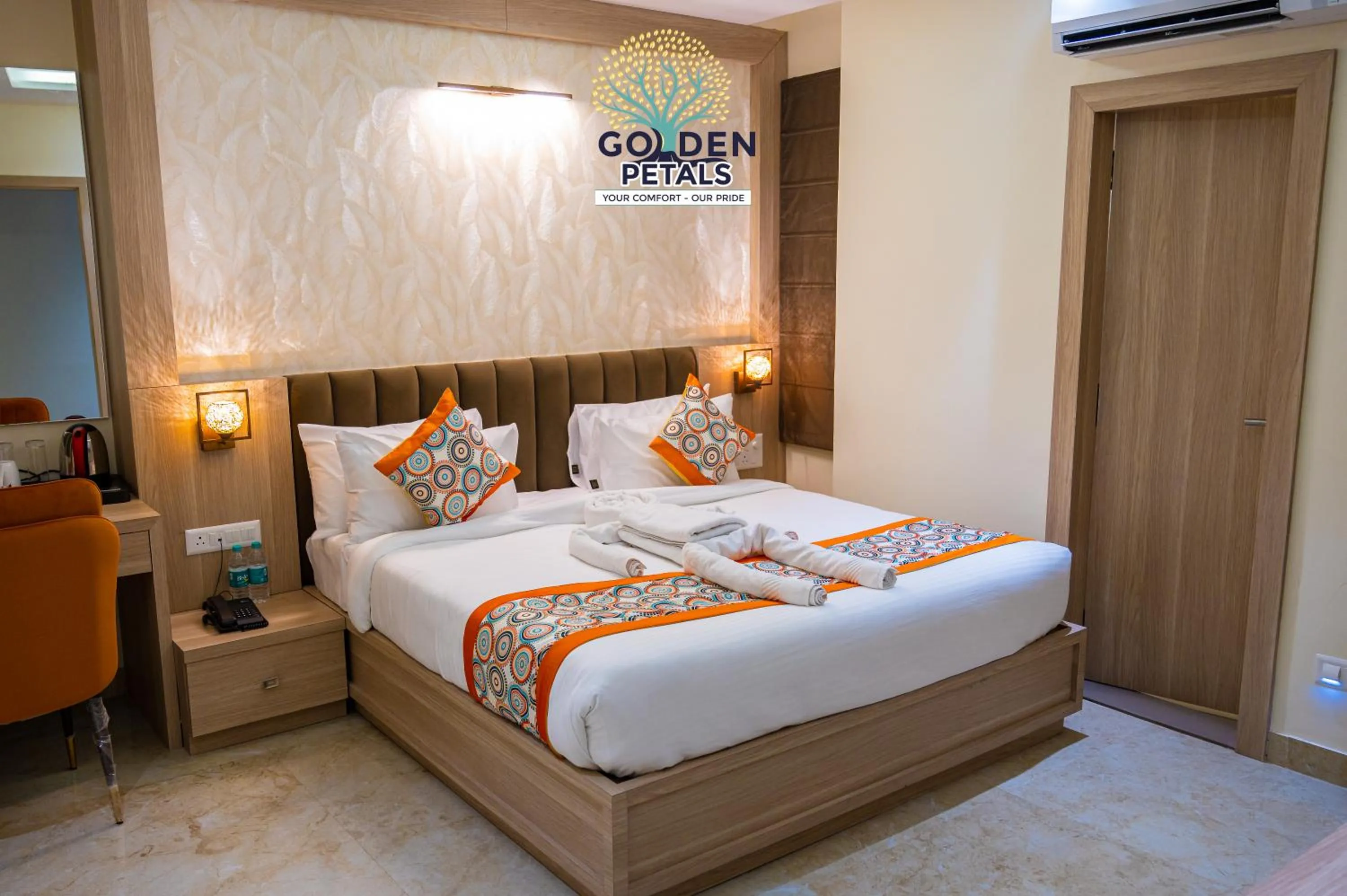 Bed in Hotel Golden Petals