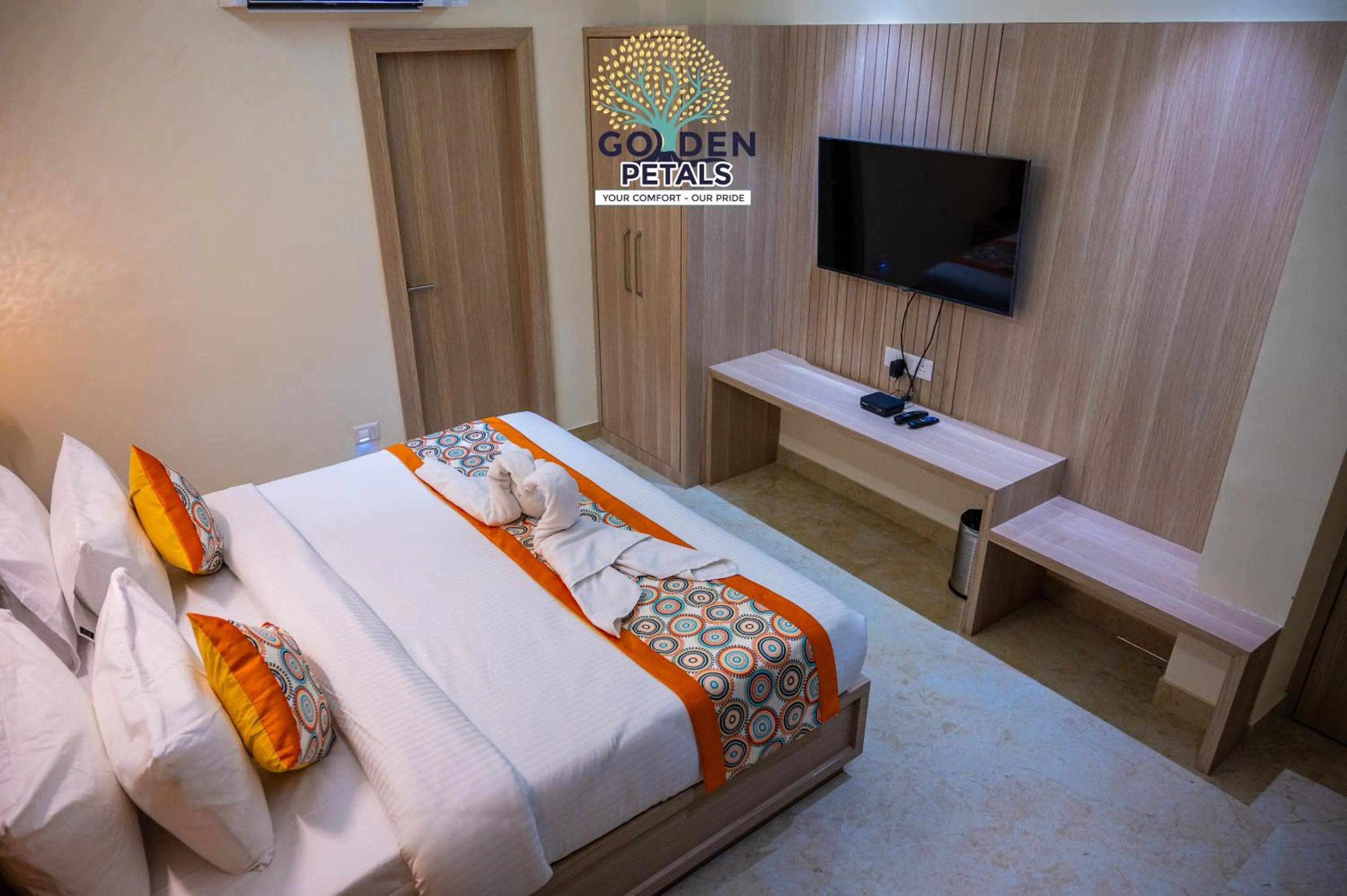 Bed in Hotel Golden Petals